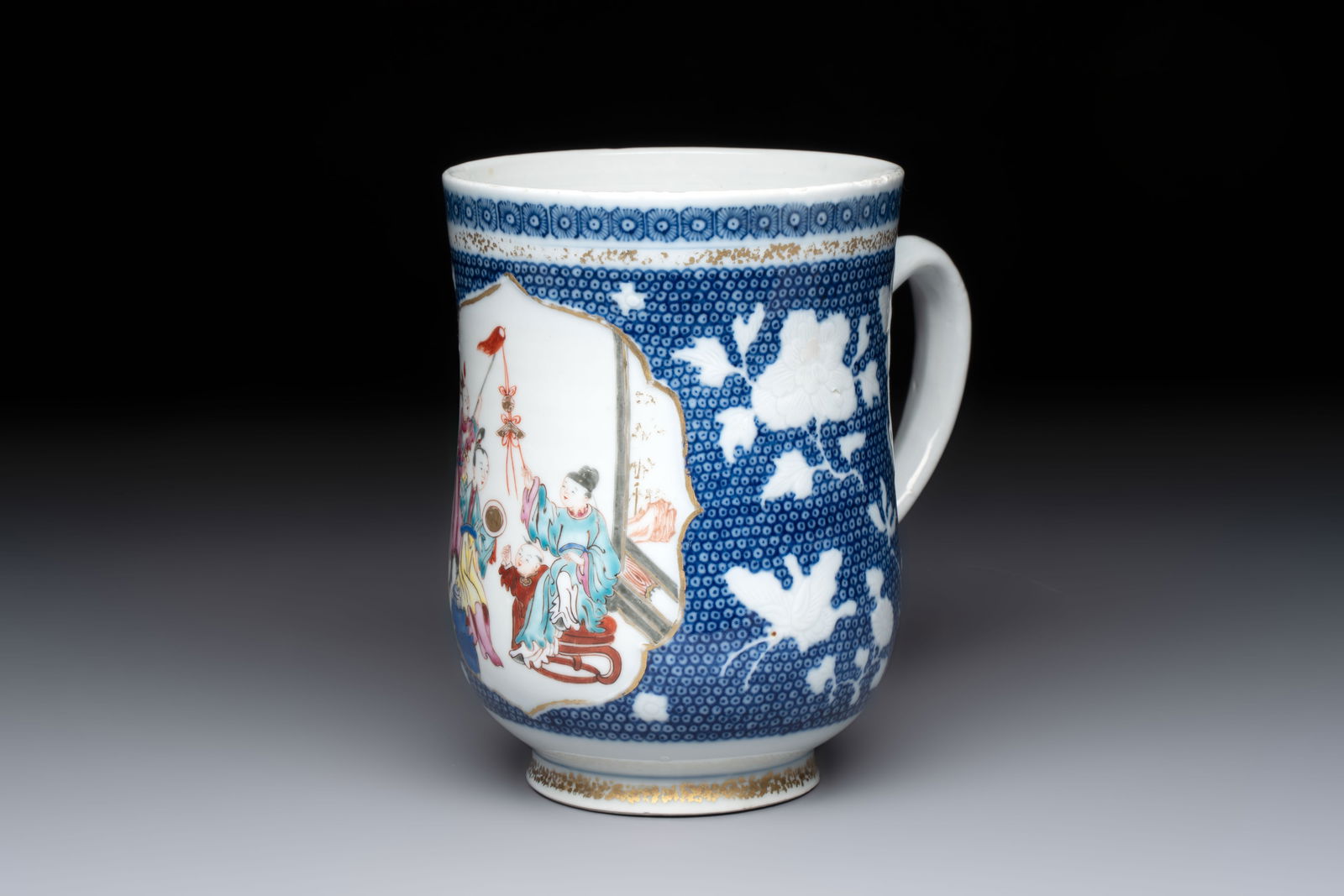 A Chinese Canton famille rose 'Mandarin Subject' tankard, Qianlong (1 of 7)