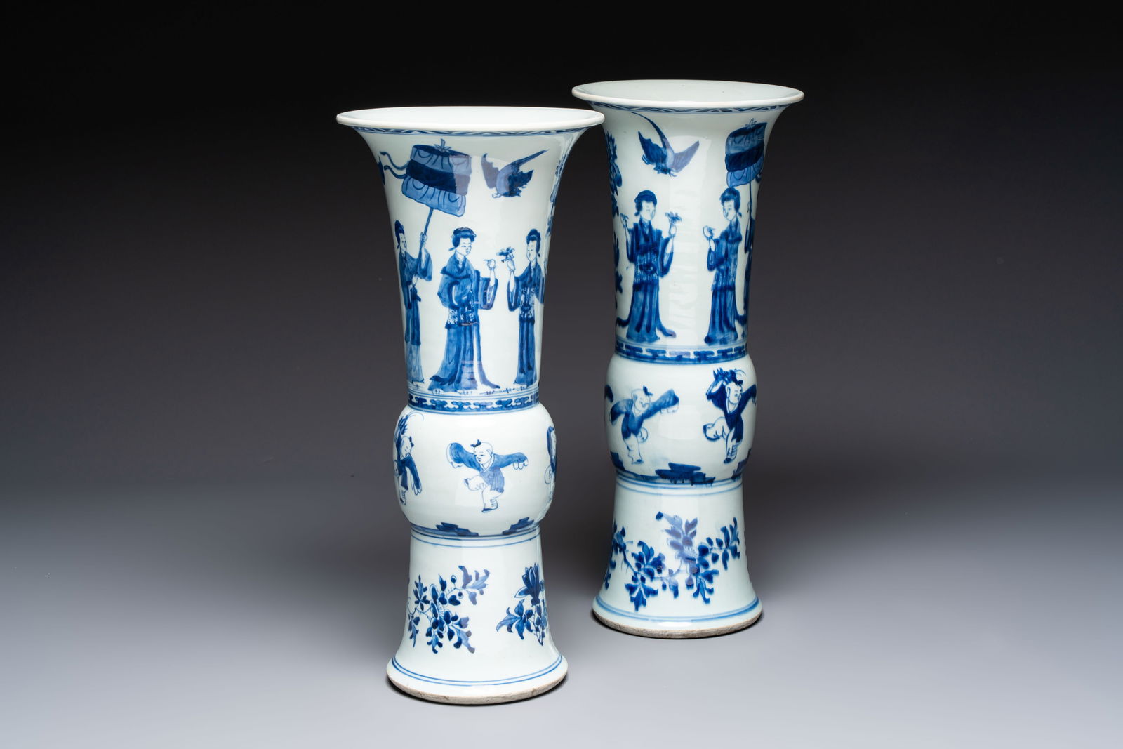 A pair of large Chinese blue and white 'Gu' vases with elegant ladies and playing boys, Kangxi (1 of 8)