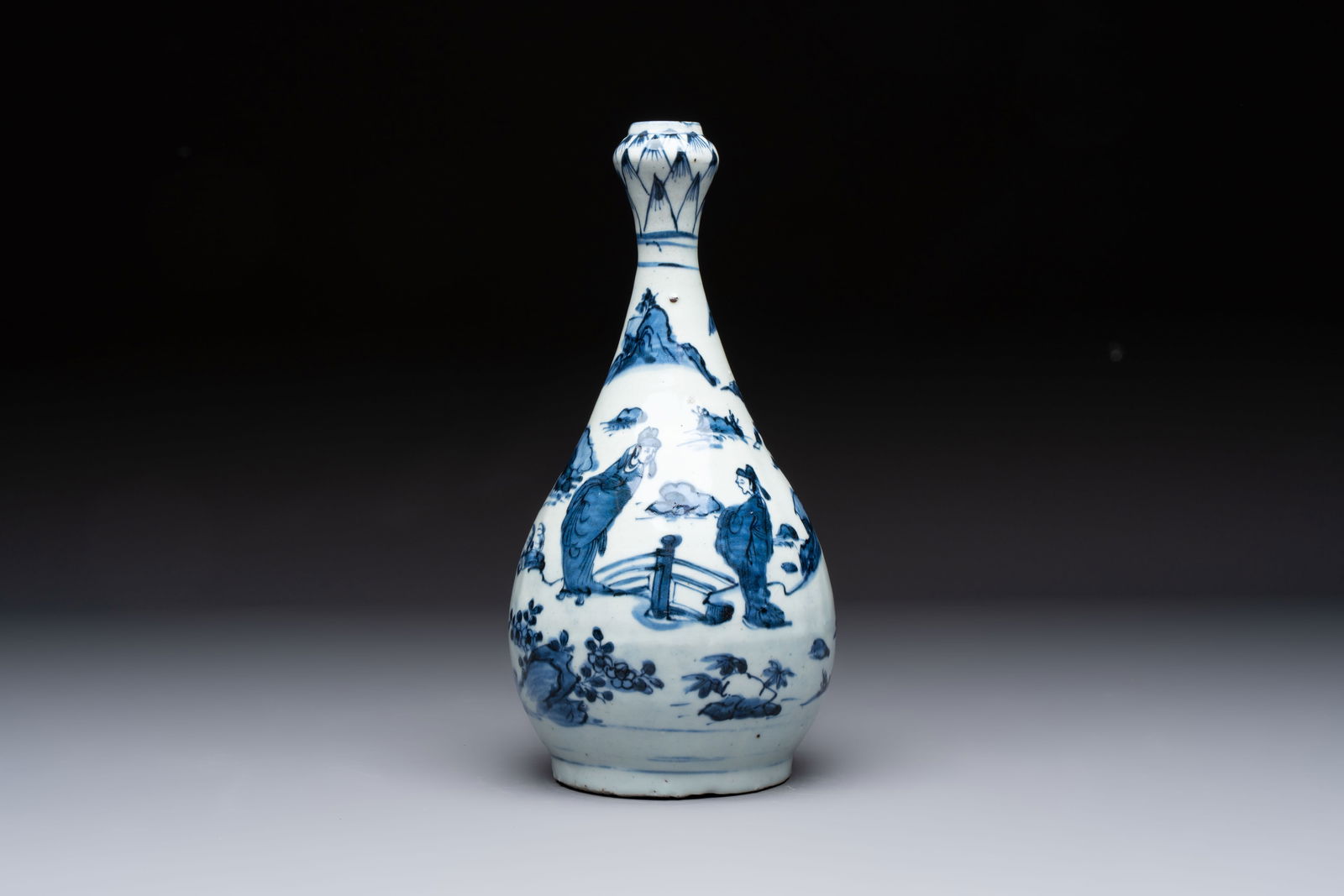 A rare Chinese blue and white 'Immortals' garlic-mouth bottle vase, Wanli/Tianqi (1 of 6)