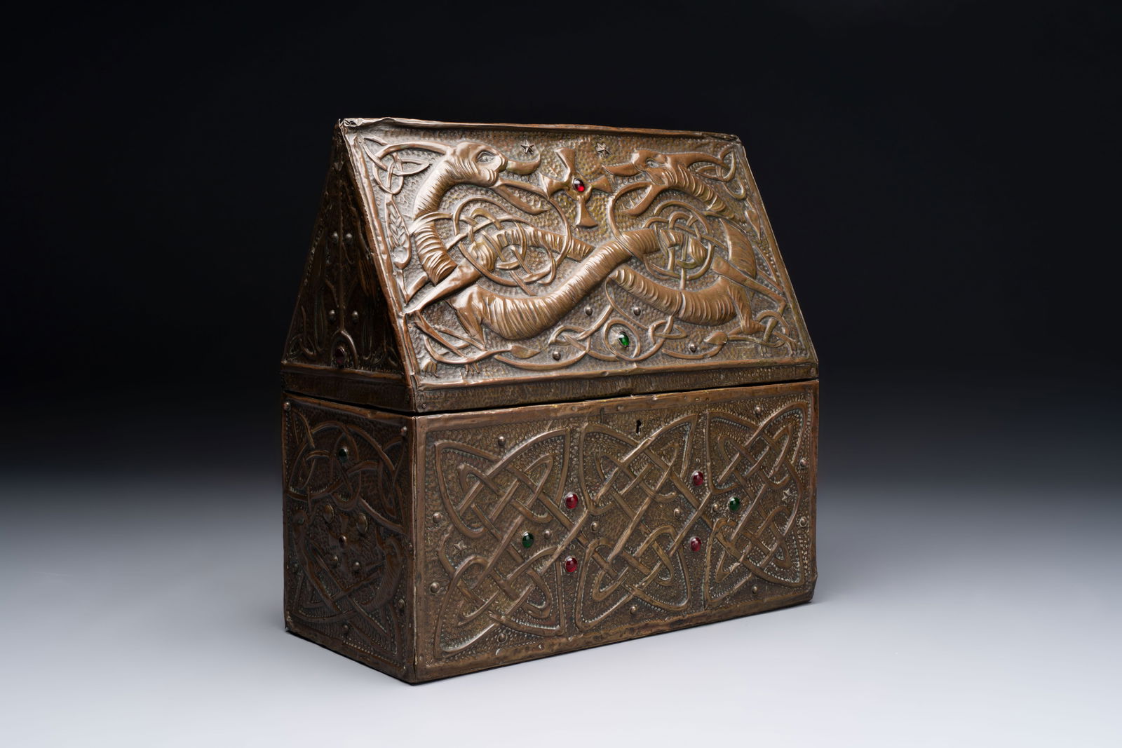 Attributed to Alfred Daguet (Paris, 1875-1942): An Art Nouveau repoussé copper- and: Attributed to Alfred Daguet (Paris, 1875-1942): An Art Nouveau repoussé copper- and cabochon-mounted casket, France, ca. 1900 Dim.: 30 x 14 x 30 cm