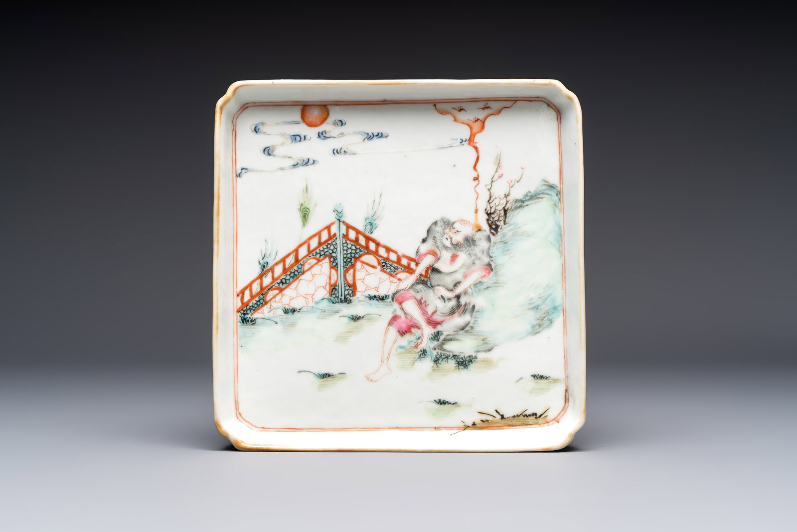 A Chinese famille rose 'Li Tieguai' square tray, 19th C. (1 of 2)