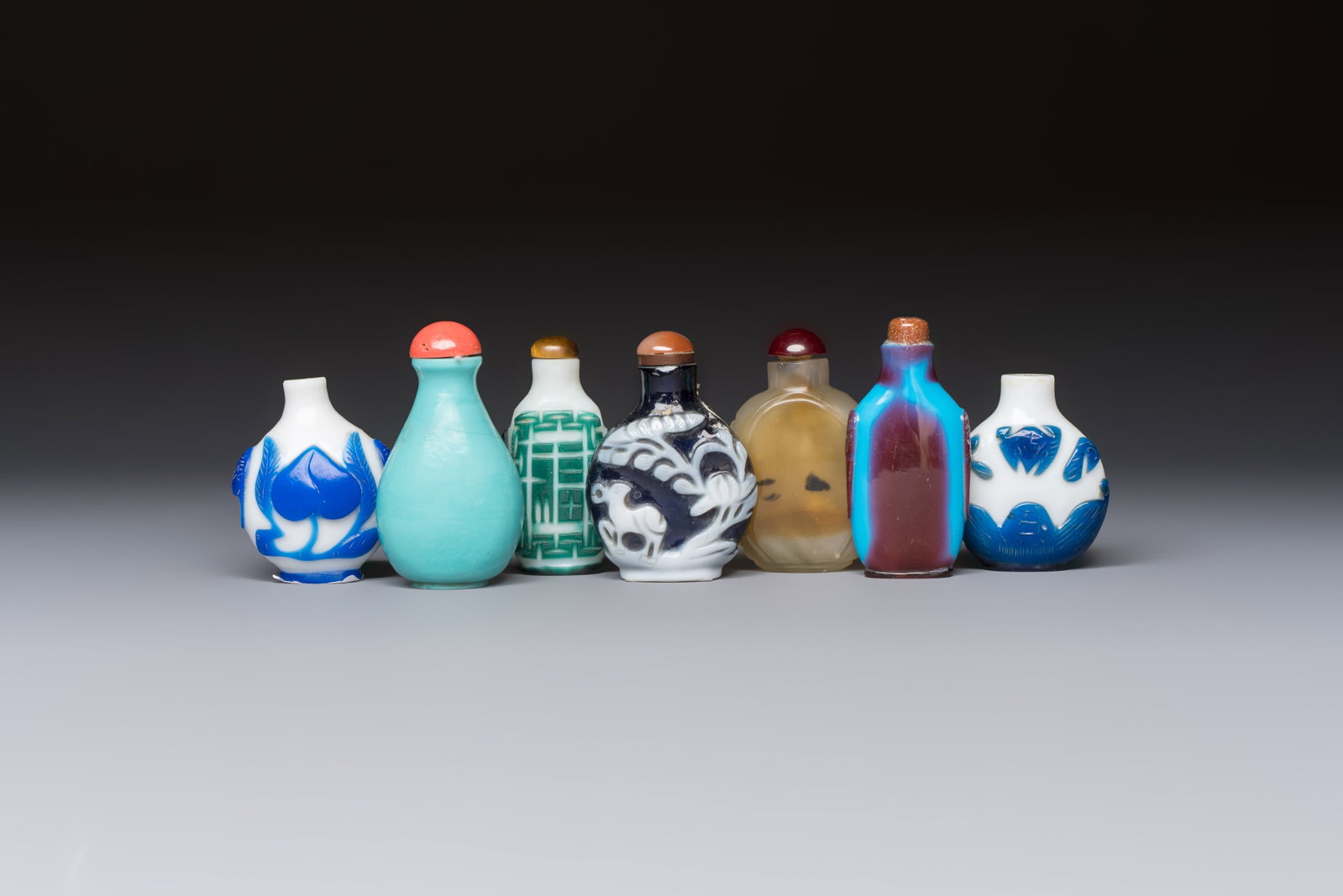 Seven Chinese glass snuff bottles, Daoguang mark, 19/20th C. (1 of 6)