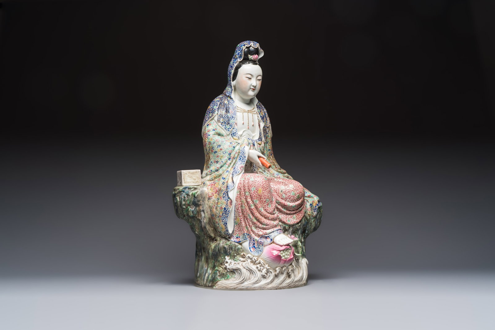 A large Chinese famille rose 'Guanyin' group, Ye Yundeng Zao, 20th C. (1 of 7)