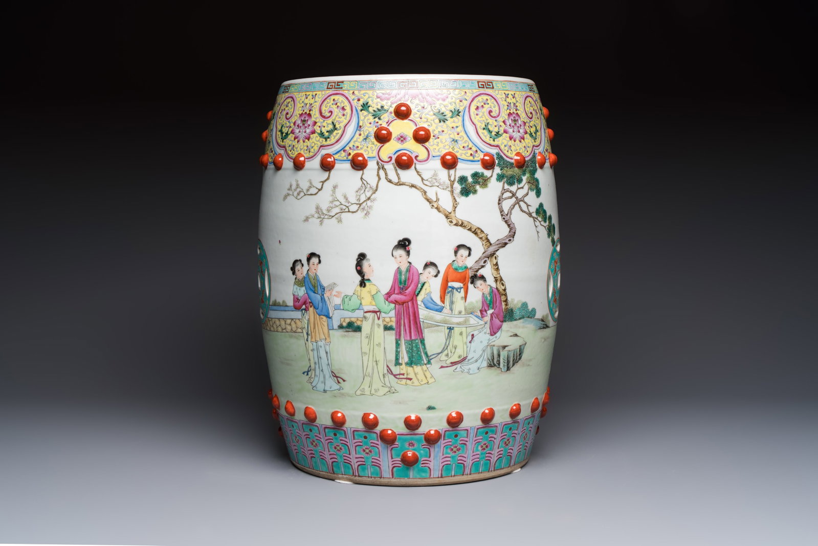 A Chinese famille rose 'Elegant Beauties' garden seat, 20th C. (1 of 7)