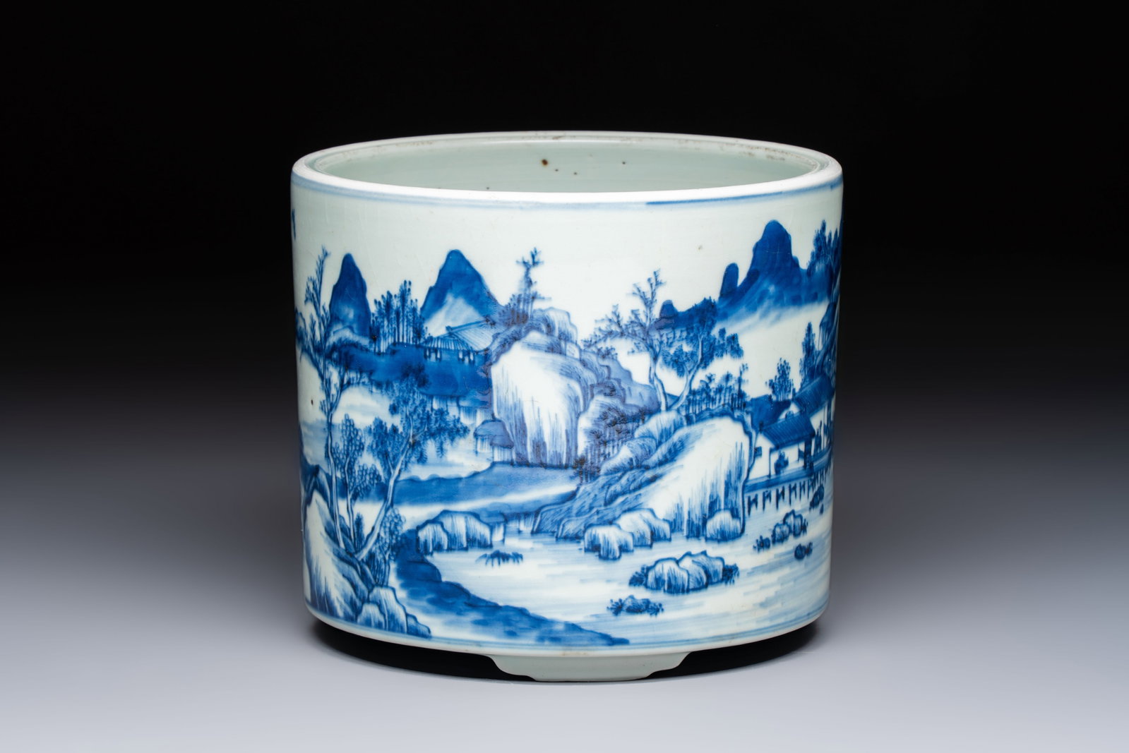 A Chinese blue and white 'Landscape' tripod censer, 20th C. (1 of 11)