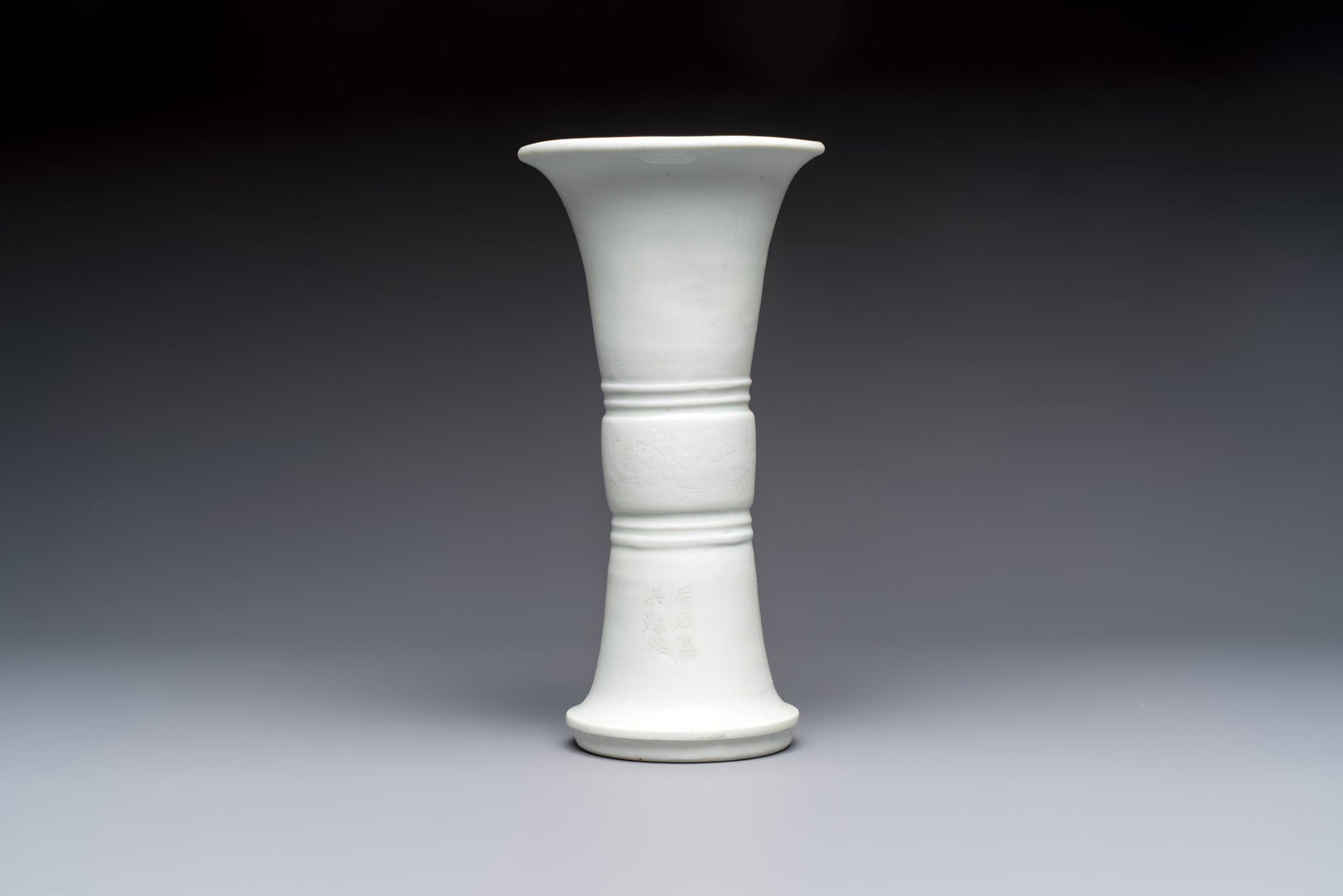 A Chinese Dehua blanc de chine 'Gu' vase, 19th C. (1 of 6)