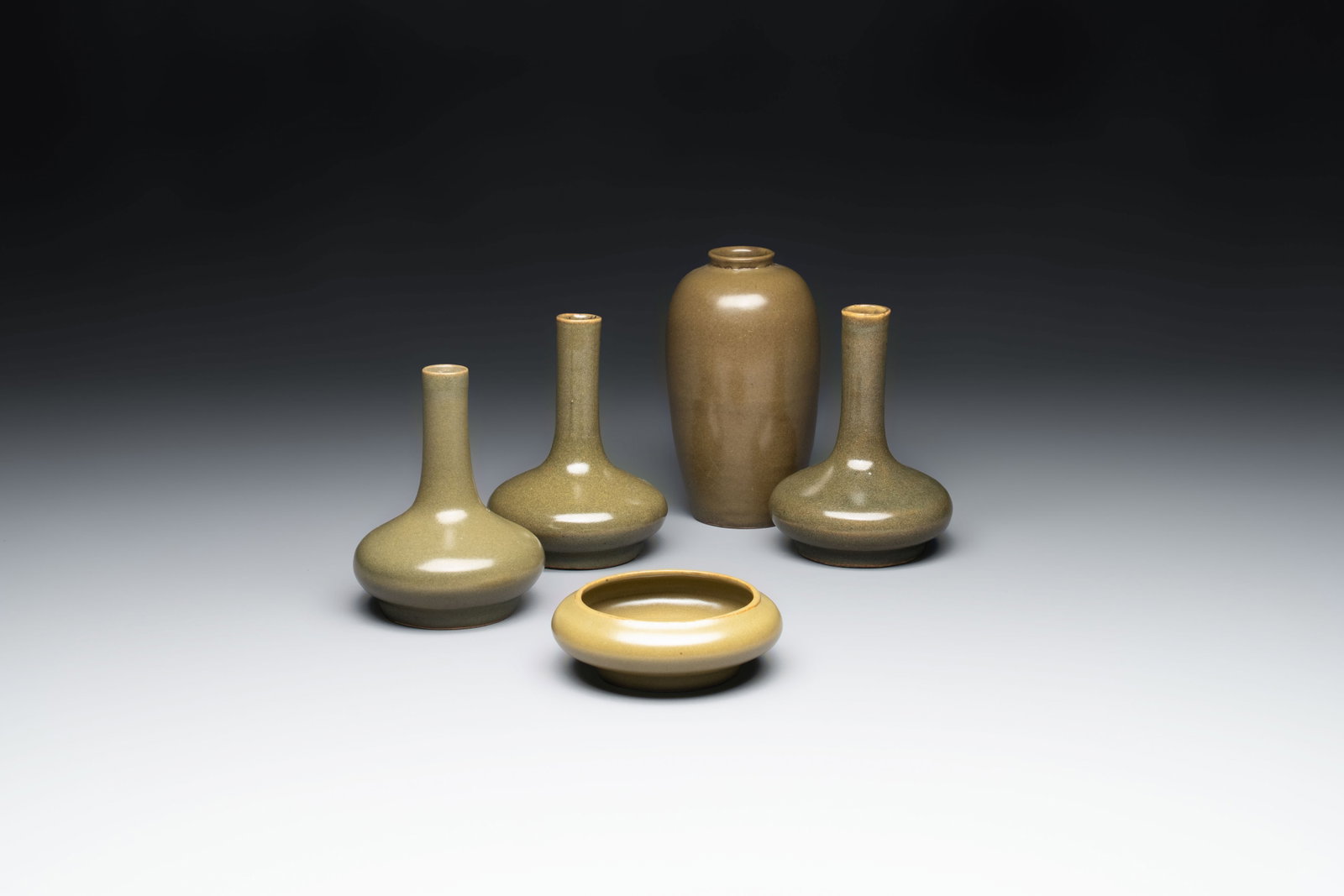 Four Chinese teadust-glazed vases and a brush washer, 19th C. (1 of 7)