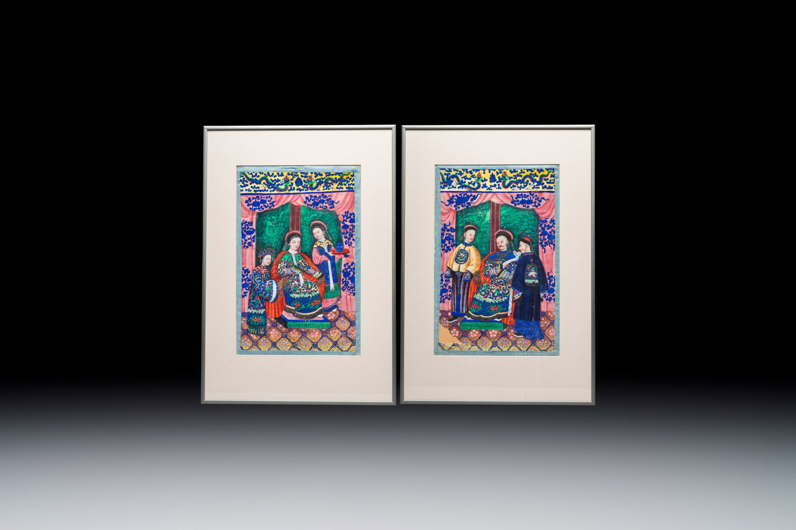 A pair of Chinese Canton pith paper paintings, 19th C.: A pair of Chinese Canton pitch paper paintings, 19th C. Dim.: 50 x 34,5 cm (the frames) Dim.:34 x 22 cm (the works)