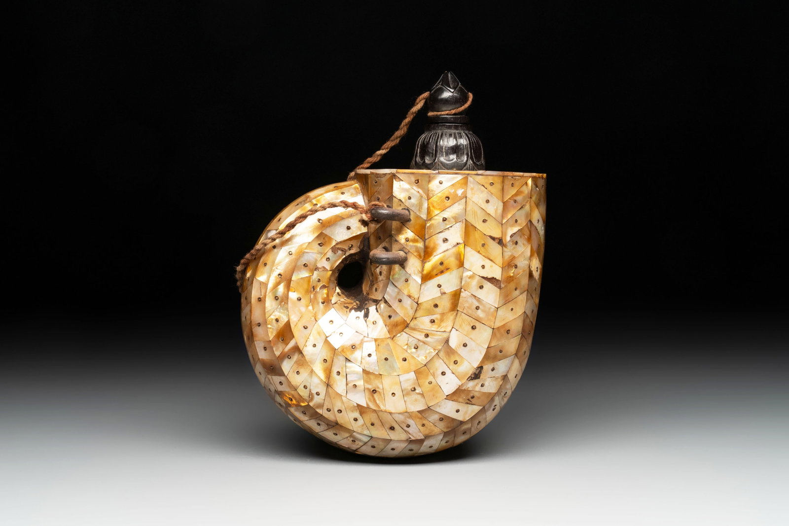 An Indo-Portuguese mother-of-pearl powder horn, Gujarat, 18th C. (1 of 7)