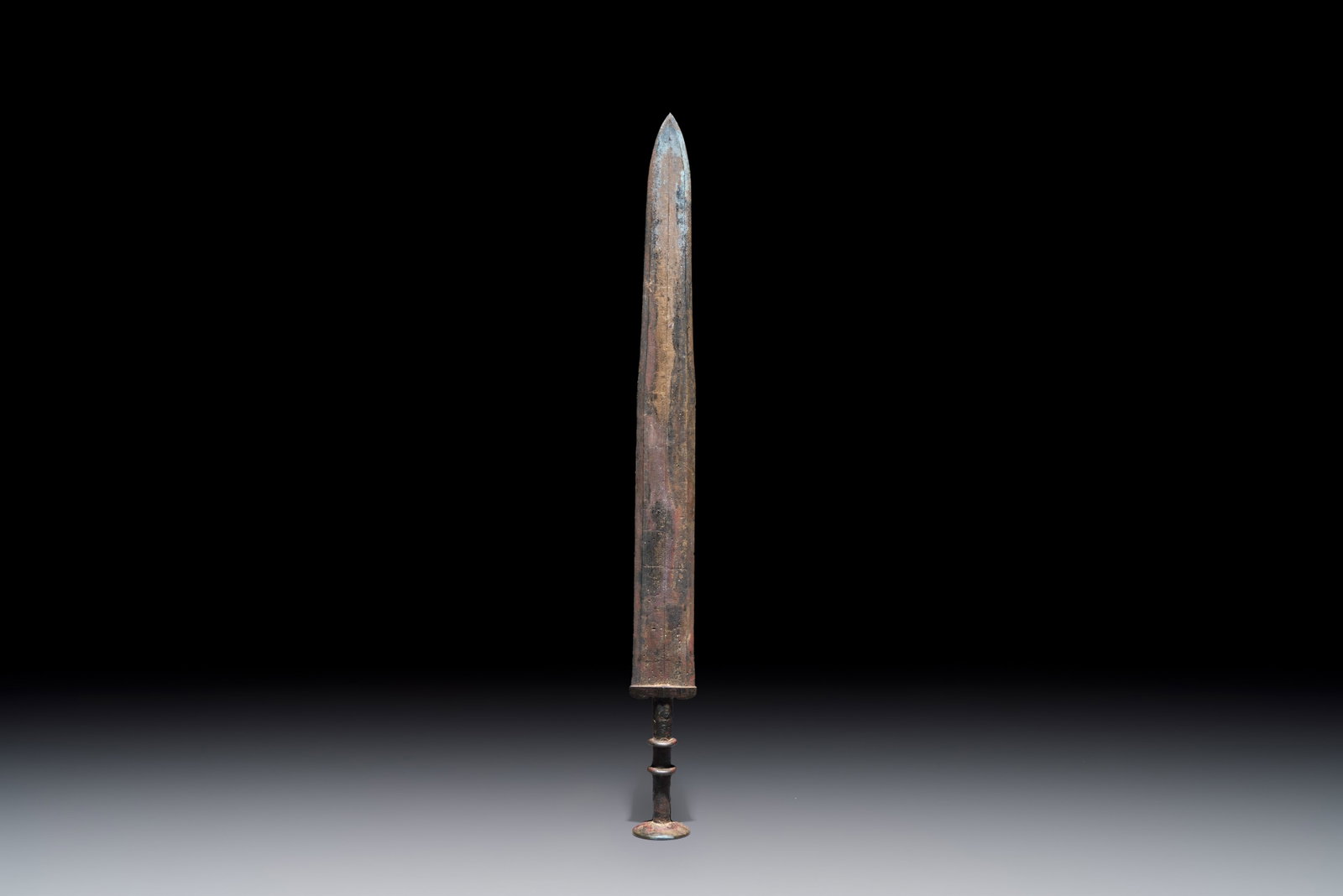 A Chinese bronze sword, Warring States period (1 of 4)