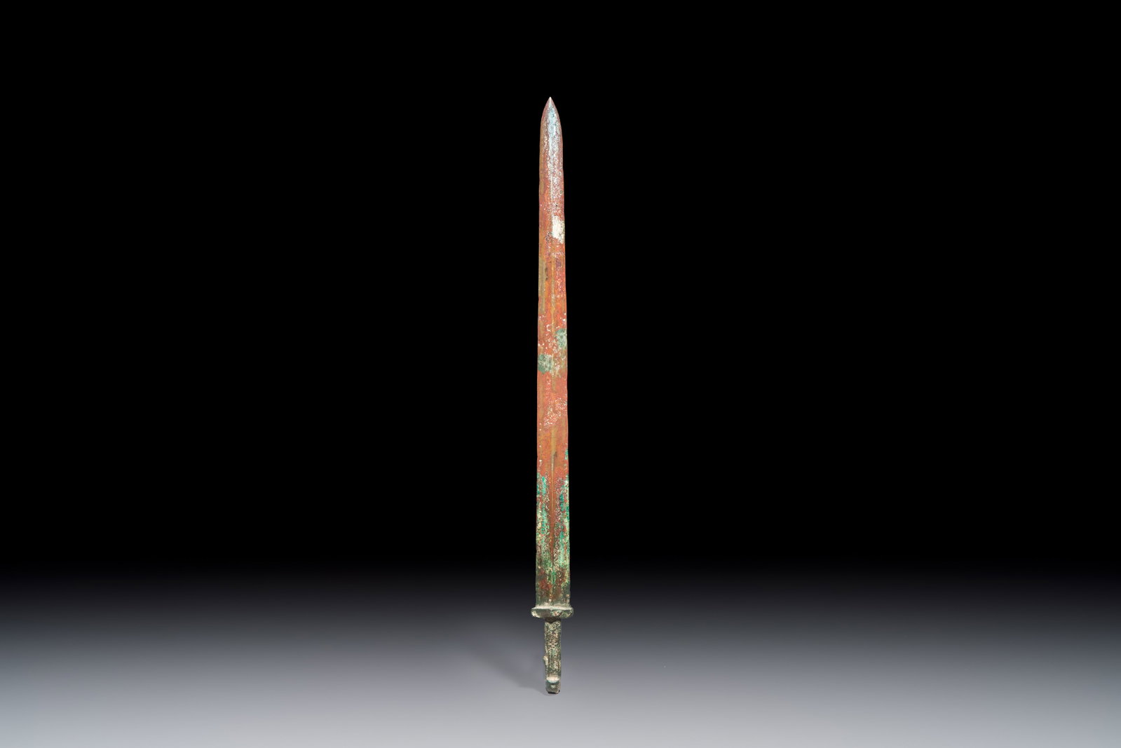 A Chinese bronze sword, Warring States period (1 of 4)