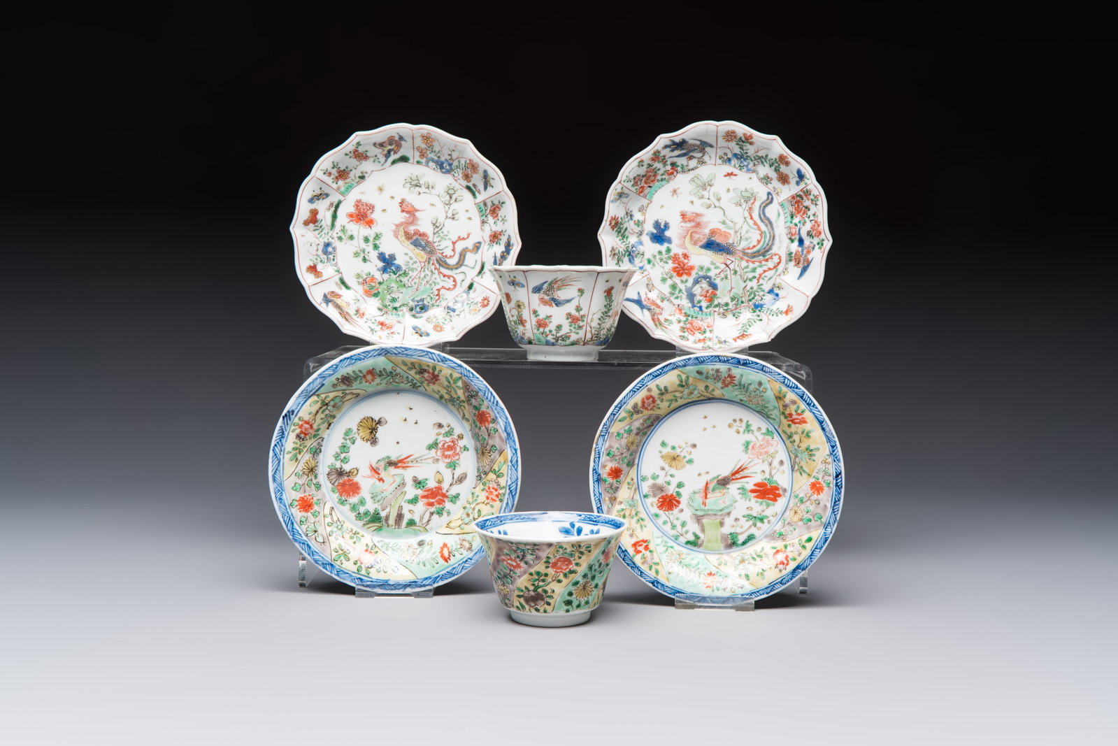 Two Chinese famille verte cups and four saucers, lingzhi and jade marks, Kangxi (1 of 11)