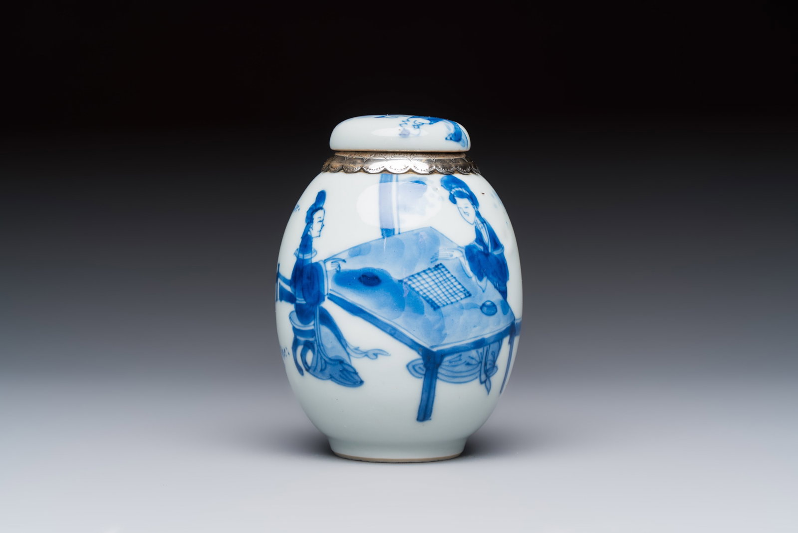 A silver-mounted Chinese blue and white tea caddy and cover, artemisia leaf mark, Kangxi (1 of 6)