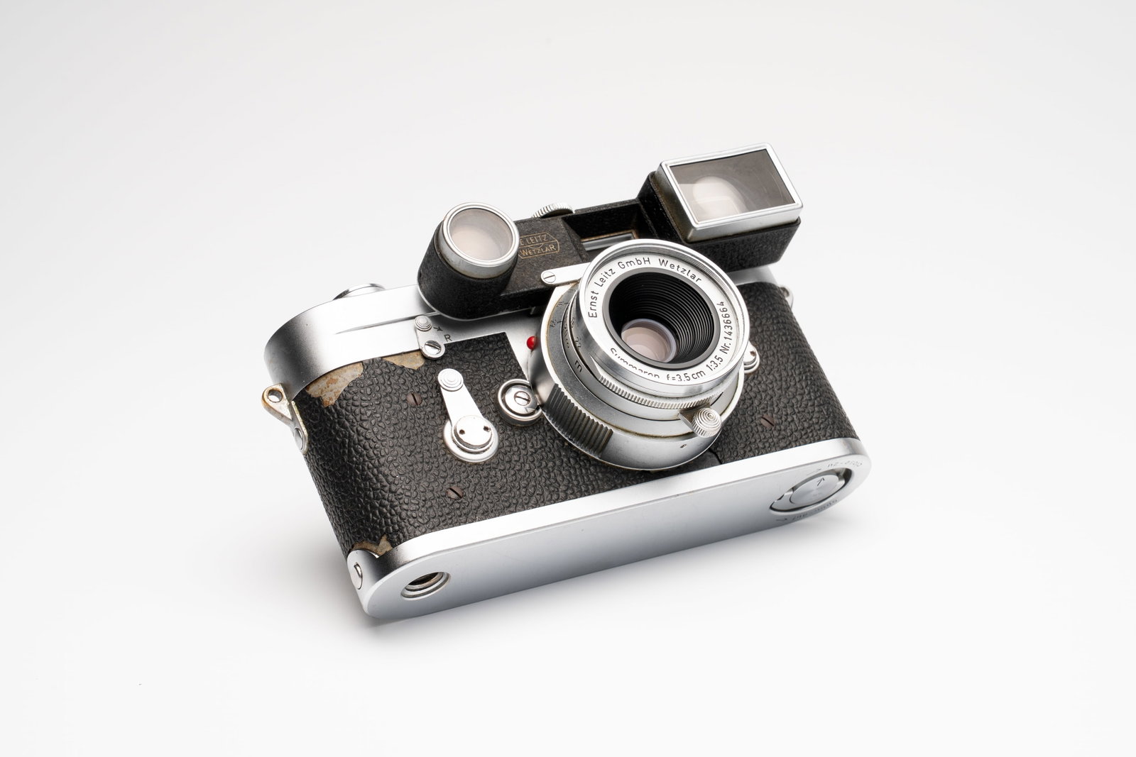 A Leica M3 Double Stroke with goggled Summaron 35 mm F3.5 lens (1 of 12)