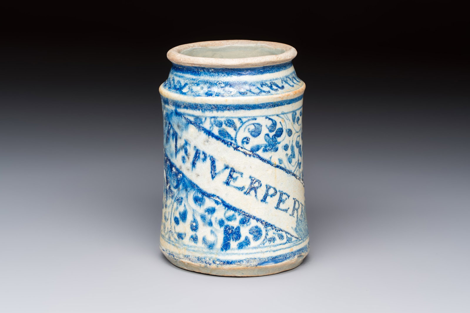 A blue and white Antwerp maiolica albarello inscribed 'PV:PVERPERL', 16th C. (1 of 7)