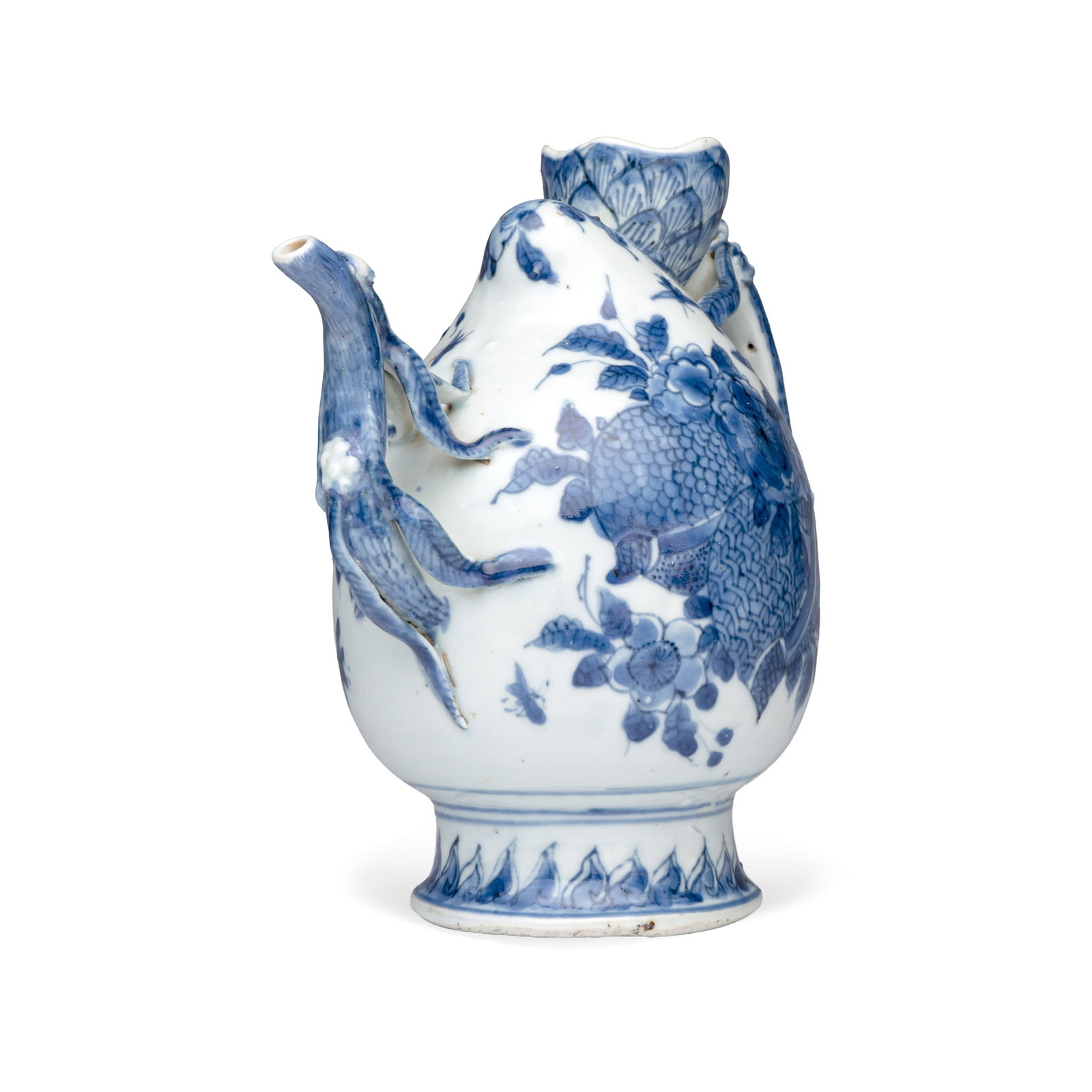 A Chinese blue and white peach-shaped cadogan-type wine-pot, Transitional period (1 of 16)