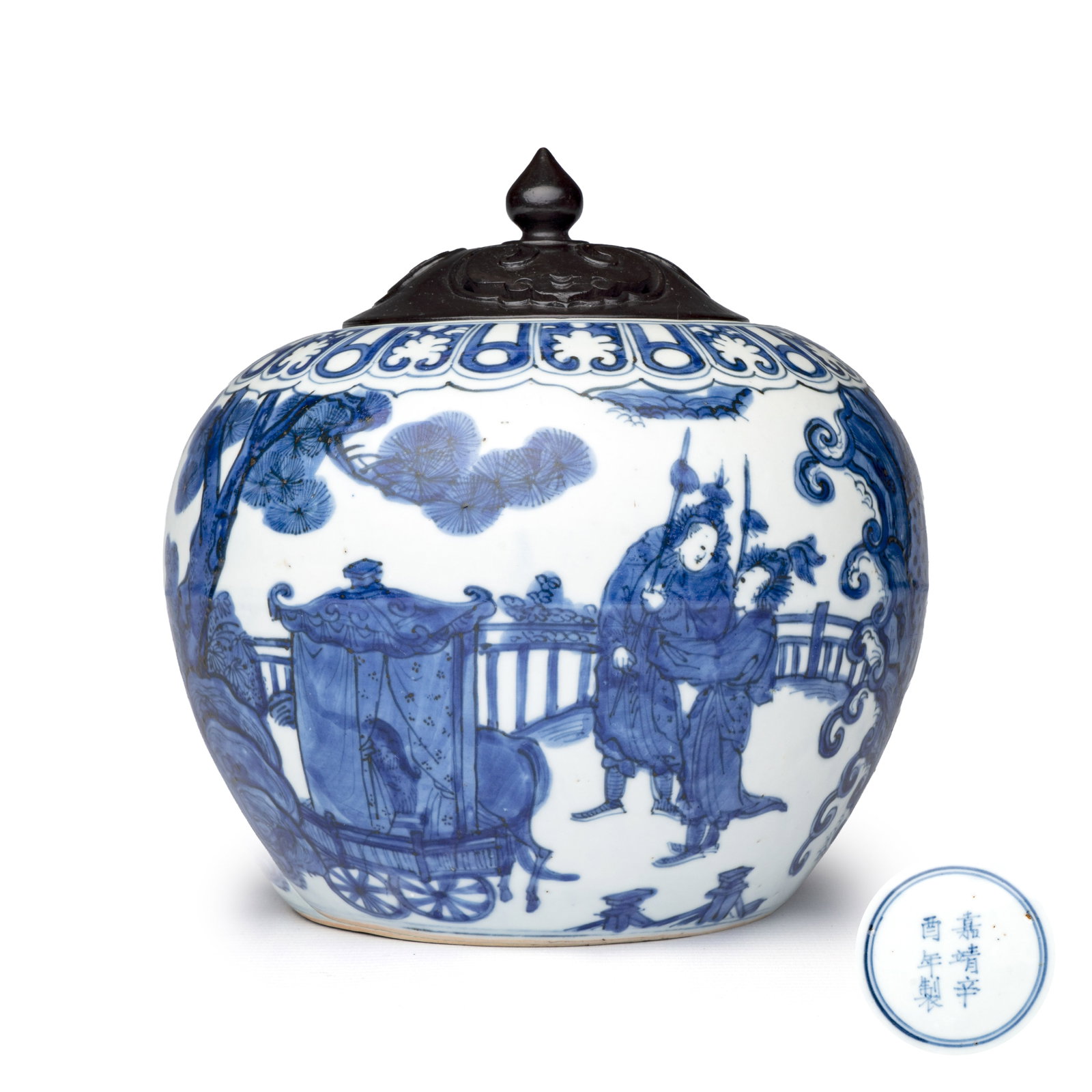 A rare Chinese blue and white weiqi jar, Jiajing mark and of the period, dated 1561: A rare Chinese blue and white weiqi jar, Jiajing mark and of the period, dated 1561 H.: 16,5 cm | incl. cover H.: 13,3 cm | excl. cover Provenance: - S. Marchant and Son, London, with their label to t