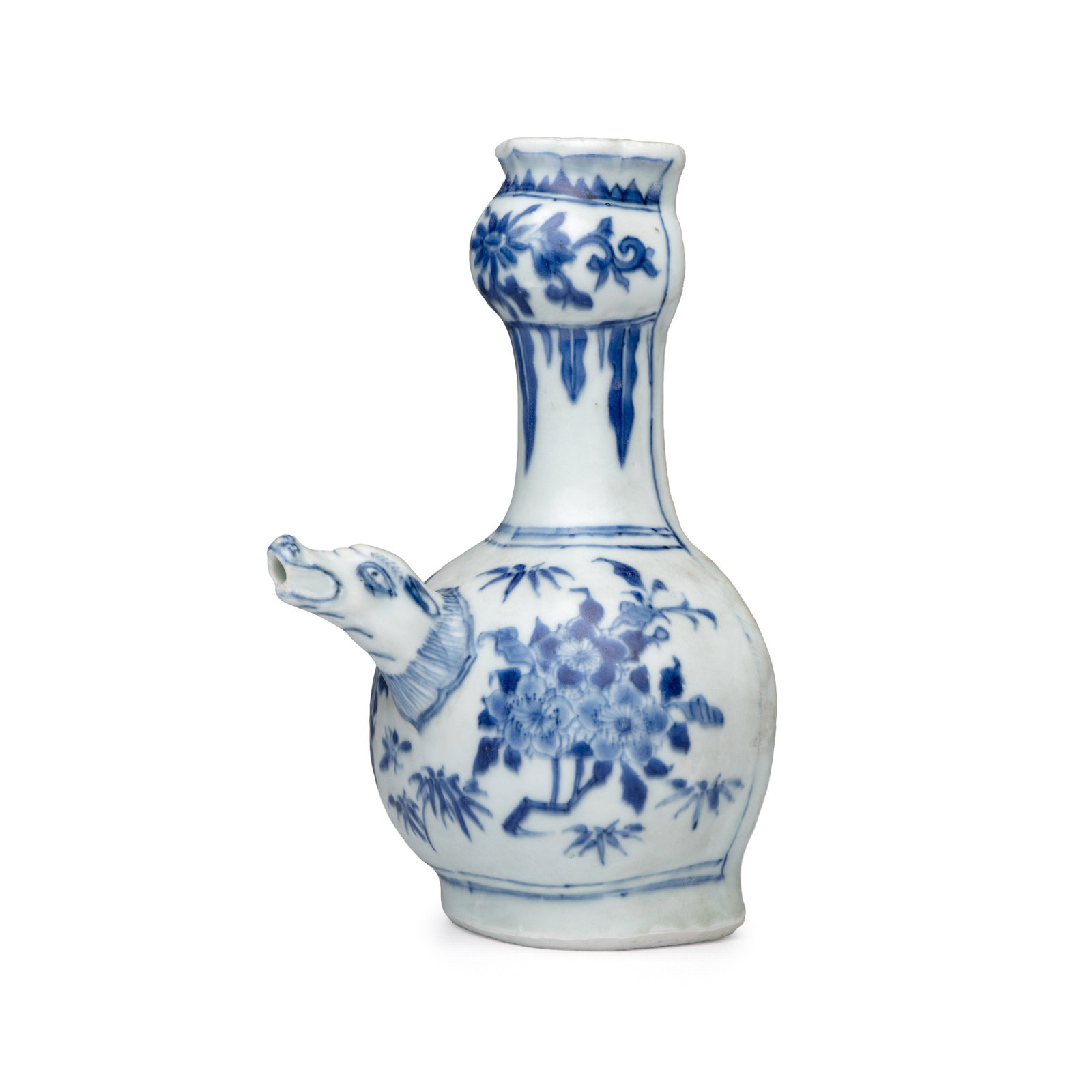 A rare Chinese blue and white wall kendi with a zoomorphic spout, Hatcher Cargo, Chongzhen/Shunzhi: A rare Chinese blue and white wall kendi with a zoomorphic spout, Hatcher Cargo, Chongzhen/Shunzhi L.: 10,5 cm - H.: 18,7 cm Provenance: - Christie's Amsterdam, 14 March 1984, 'Fine And Important Late