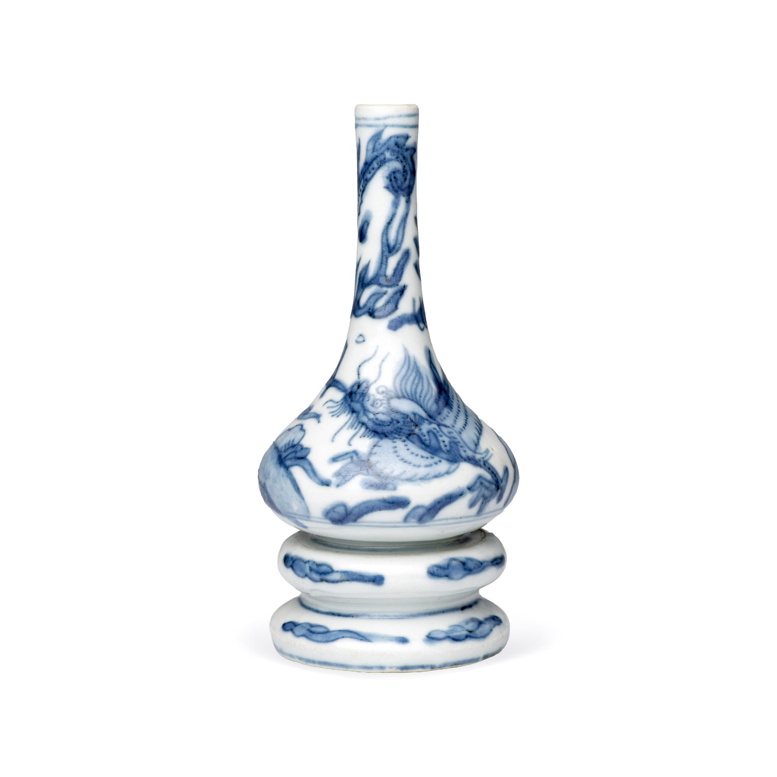 An unusual Chinese blue and white 'Dragon' triple gourd vase, late Ming: An unusual Chinese blue and white 'Dragon' triple gourd vase, late Ming H.: 16,9 cm Provenance: - Luis Alegria, Porto, with their label to the base. - The Mr. and Mrs. Baert-Devos Collection, Belgium.