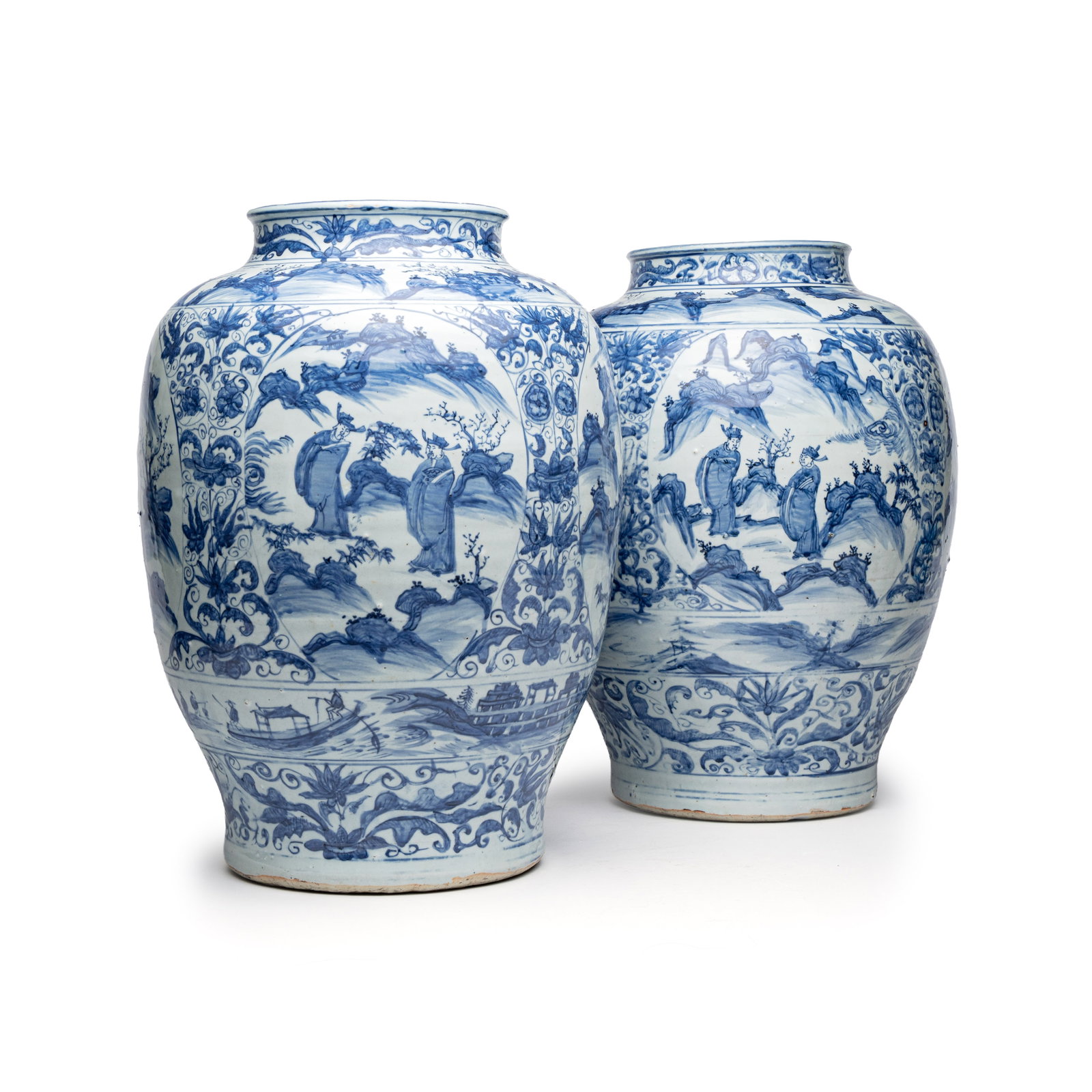 An exceptional pair of large Chinese blue and white 'Dignitaries and Warriors' vases, late Ming (1 of 13)