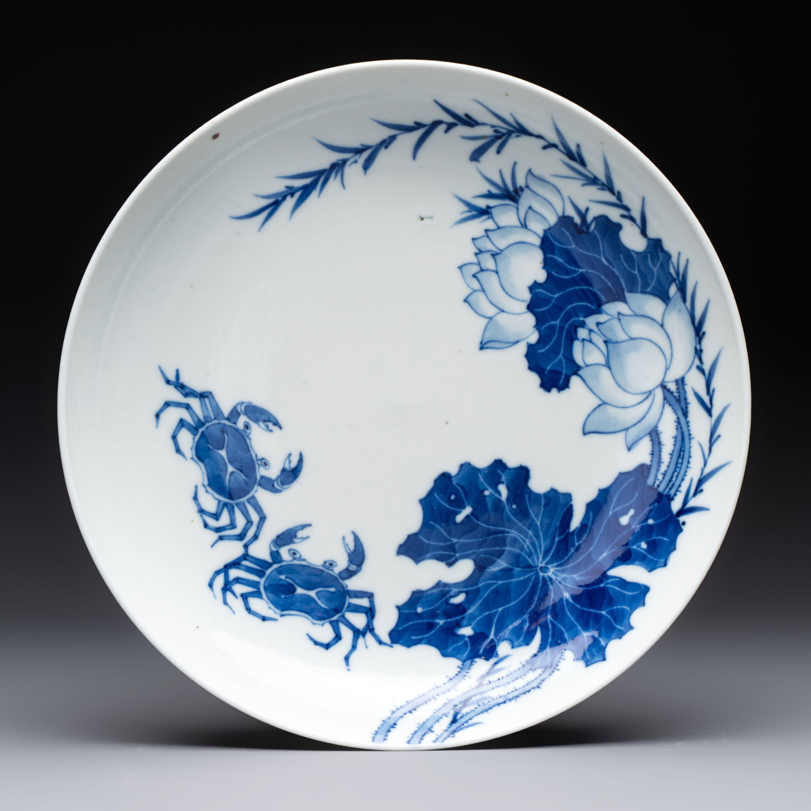 A Chinese blue and white 'Bleu de Hue' plate for the Vietnamese market, noi phu thi nam mark, 19th (1 of 2)