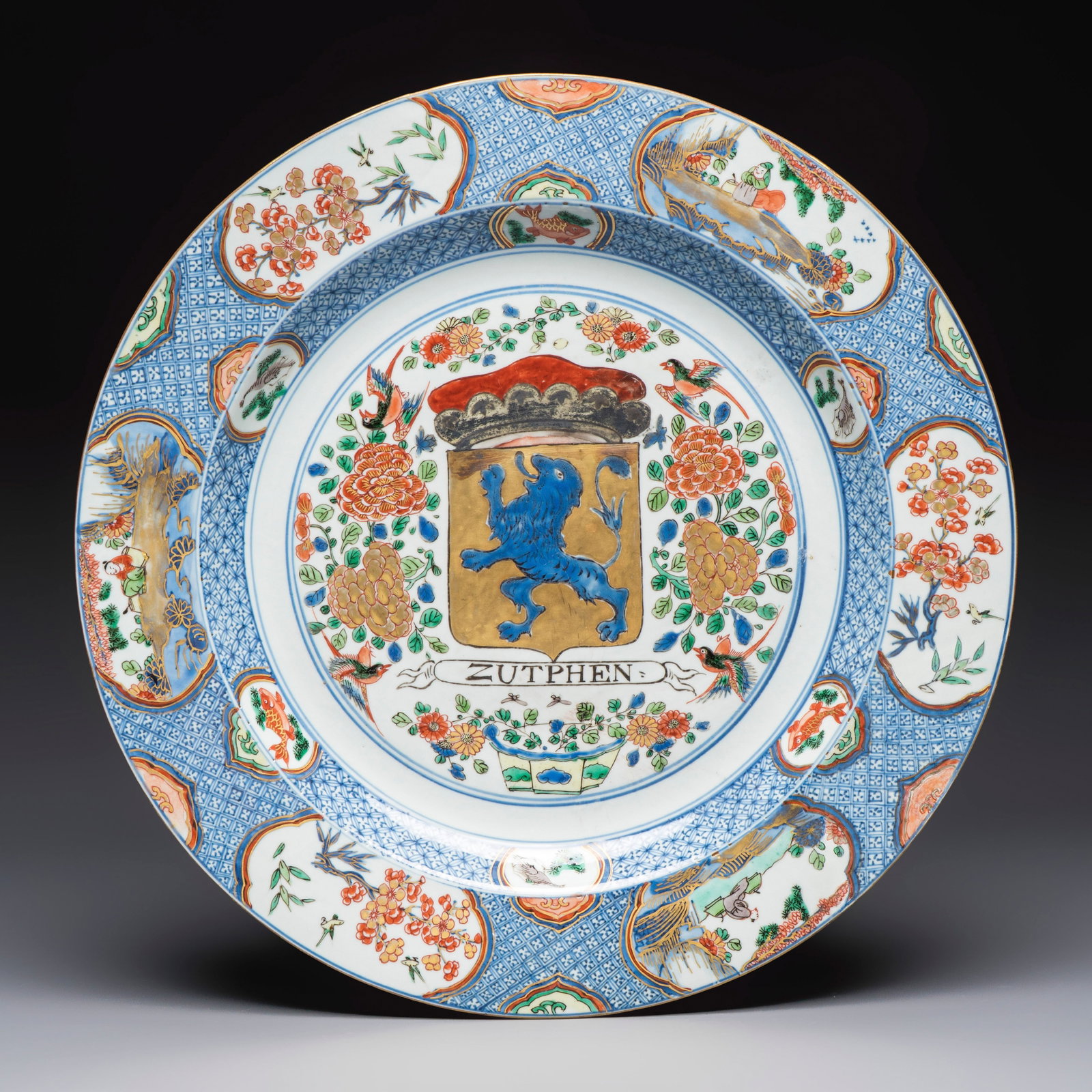 A large Chinese famille verte armorial 'Provinces' dish with the arms of Zutphen, Kangxi: A large Chinese famille verte armorial 'Provinces' dish with the arms of Zutphen, Kangxi Dia.: 43,2 cm Ref.: - Christie's New York, 20 January 2004, for an identical example. (sold USD 53.775,00) - Fo