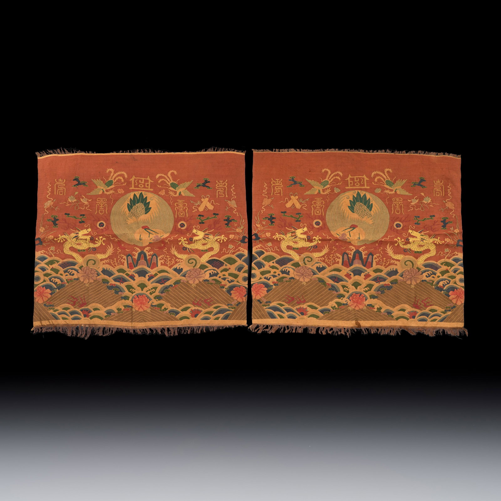 A pair of Chinese kesi 'Dragons and Cranes' panels, 19/20th C. (1 of 2)