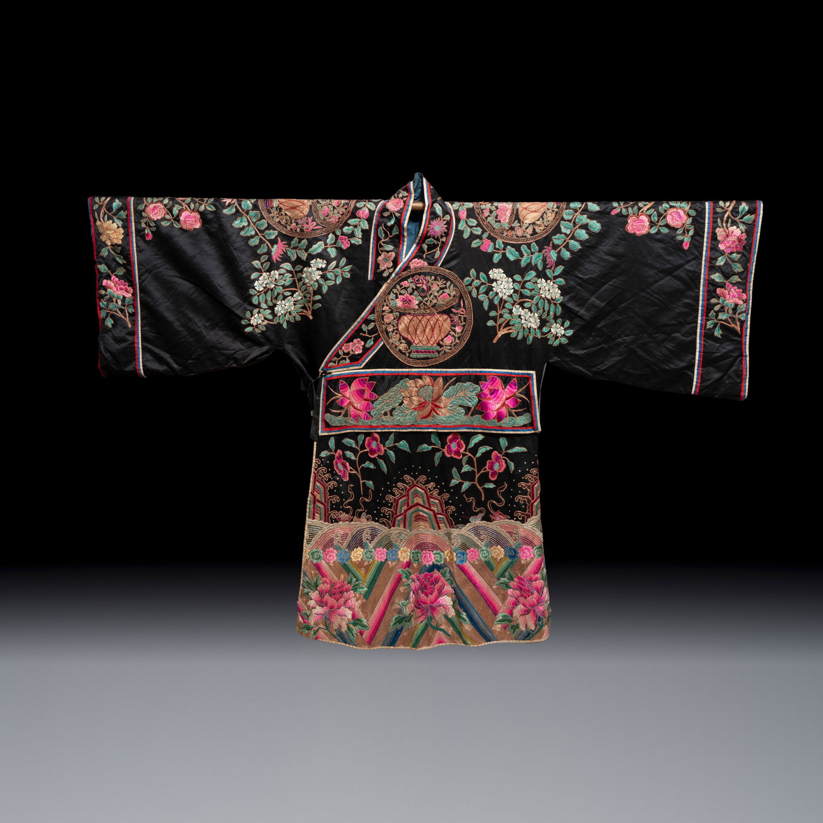 A Chinese embroidered silk Peking Opera costume, Republic: A Chinese embroidered silk Peking Opera costume, Republic Dim: 135 x 215 cm