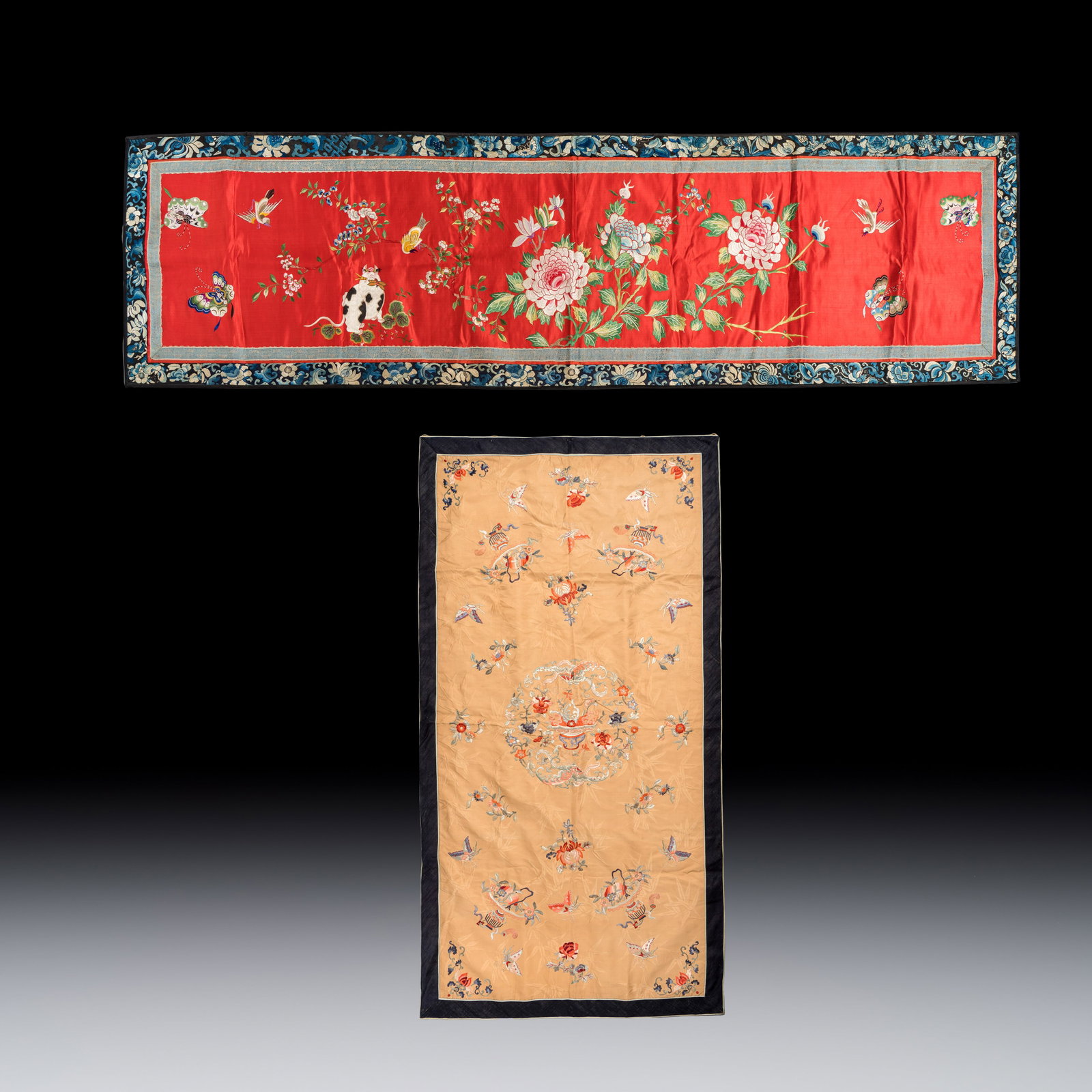 Two Chinese embroidered silk panels with floral design, 19/20th C. (1 of 5)