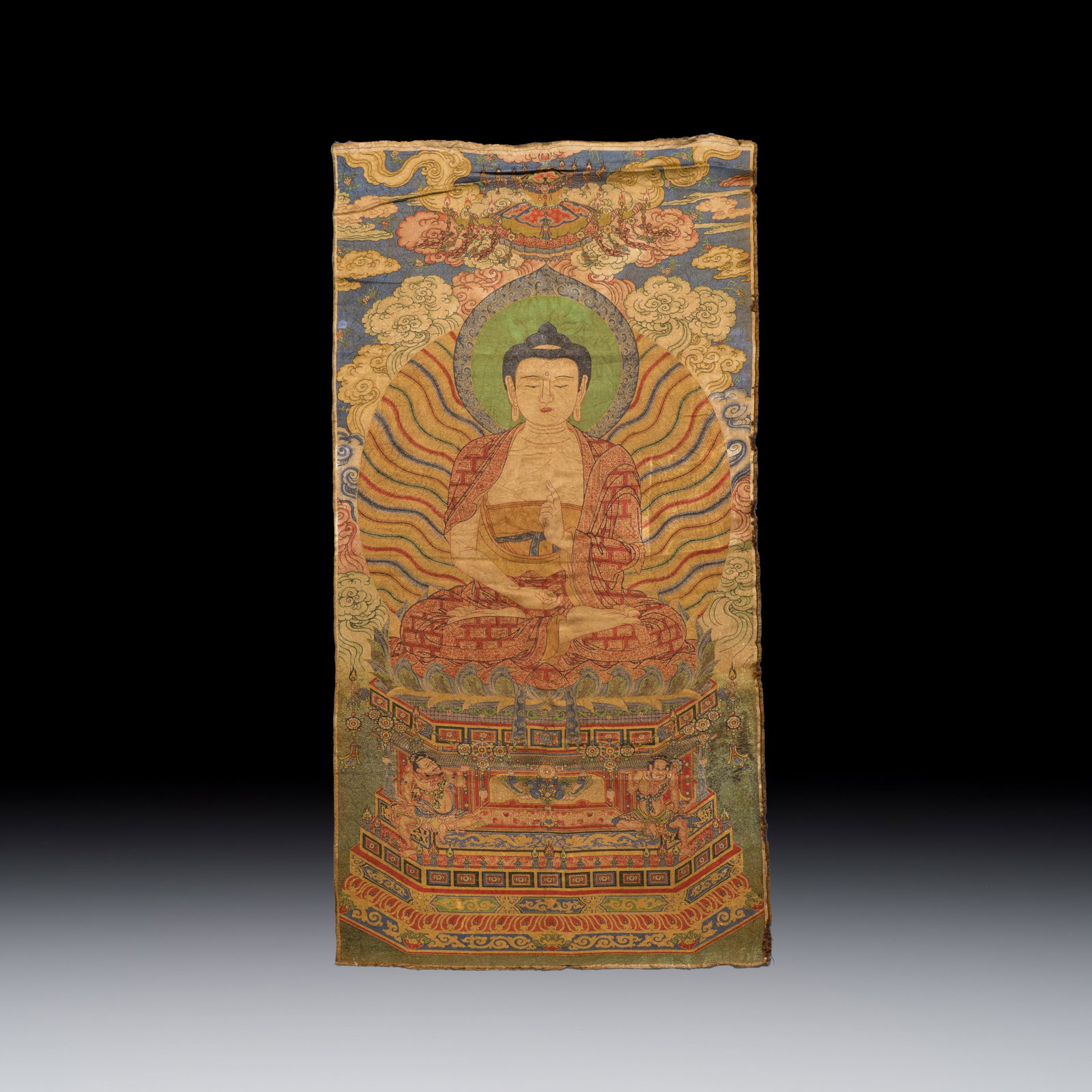A Chinese silk brocade 'Shakyamuni Buddha' thangka, 20th C.: A Chinese silk brocade 'Shakyamuni Buddha' thangka, 20th C. Dim: 104 x 51 cm
