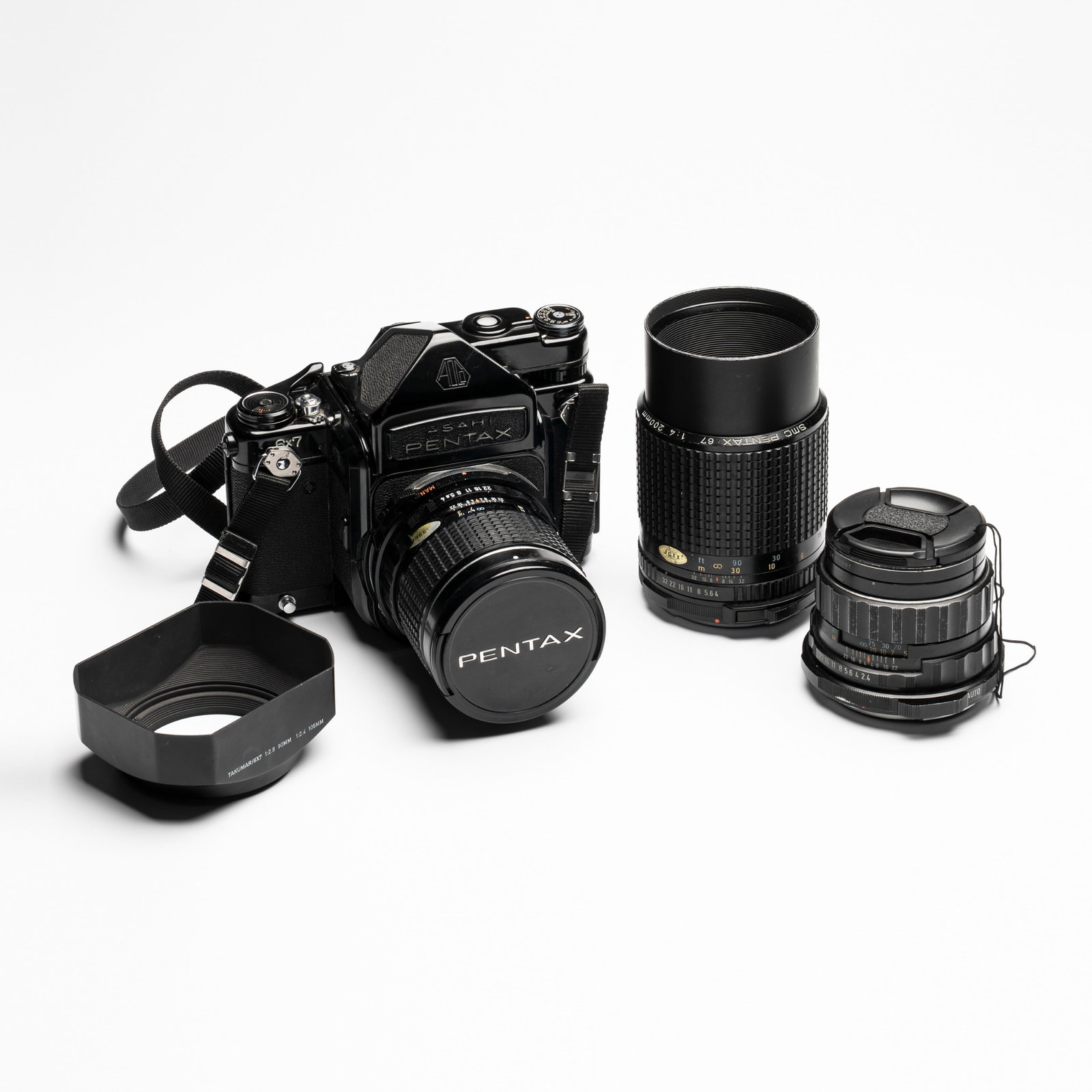 A Pentax 6x7 MLU with TTL prism, 3 lenses and accessories (1 of 20)
