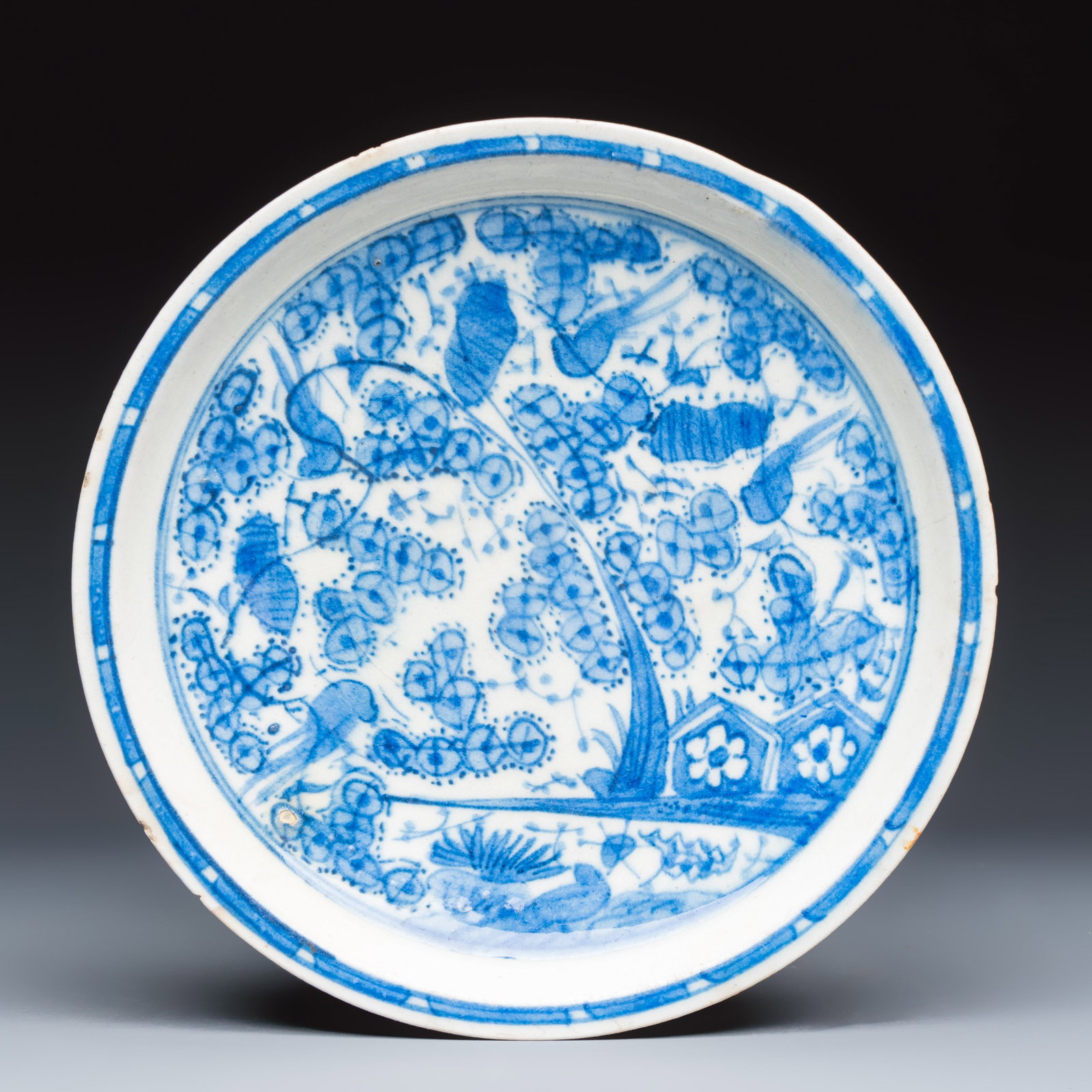 A blue and white Safavid plate, Persia, 17th C. (1 of 2)