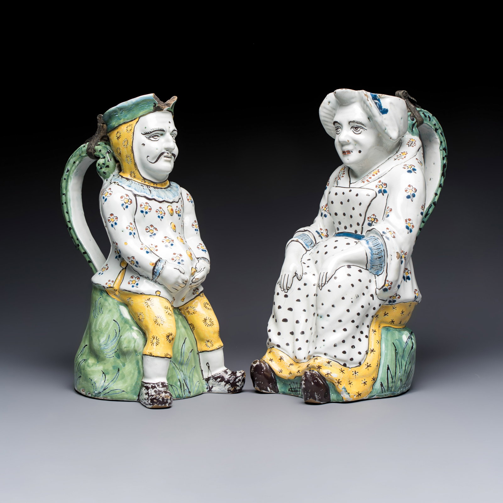 A pair of polychrome Brussels faience 'Jacqueline et Jacquot' table fountains, late 18th C. (1 of 7)