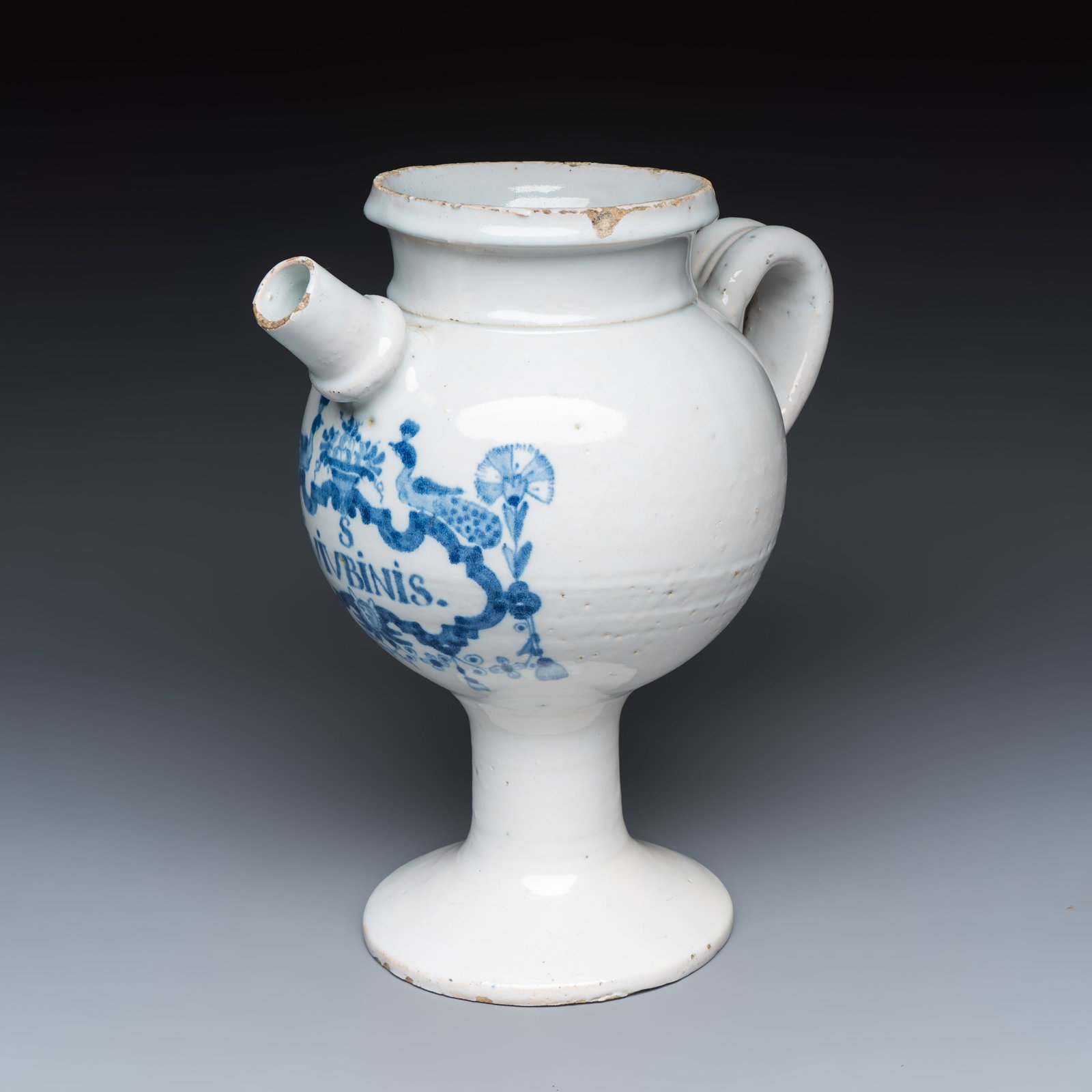 A very rare blue and white Brussels faience wet drug or syrup jar inscribed 'S. IVIVBINIS', ca. 1700: A very rare blue and white Brussels faience wet drug or syrup jar inscribed 'S. IVIVBINIS', ca. 1700 H.: 28,1 cm Provenance: A Dutch private collection.
