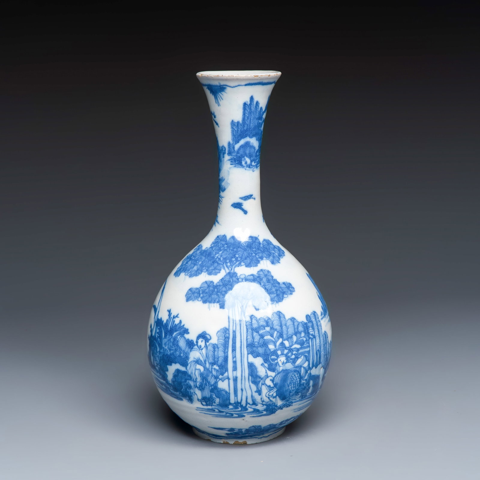 A blue and white Dutch Delft chinoiserie bottle vase, 17th C. (1 of 7)
