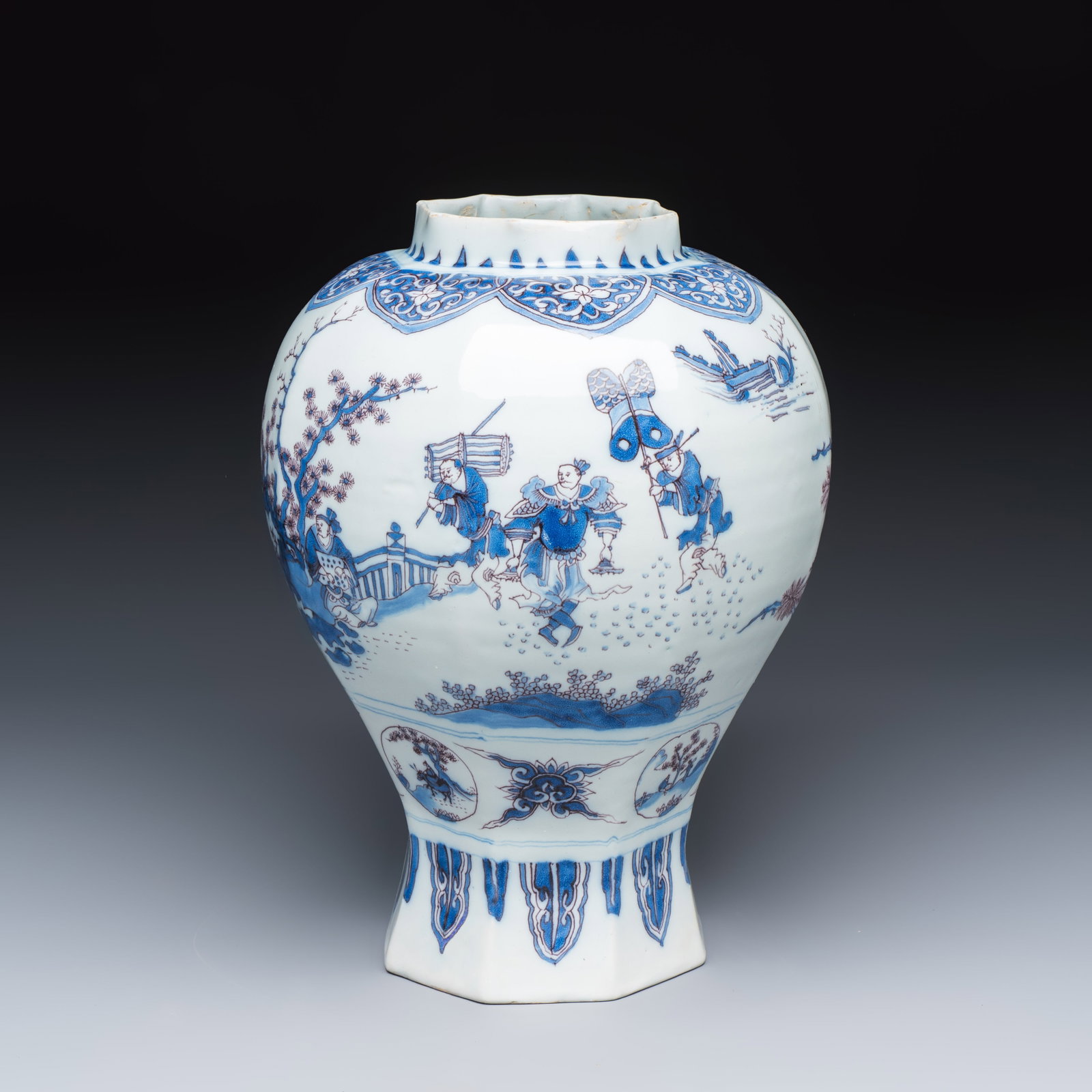 A blue, white and manganese Dutch Delft octagonal chinoiserie baluster vase, 17th C.: A blue, white and manganese Dutch Delft octagonal chinoiserie baluster vase, 17th C. H.: 31,8 cm