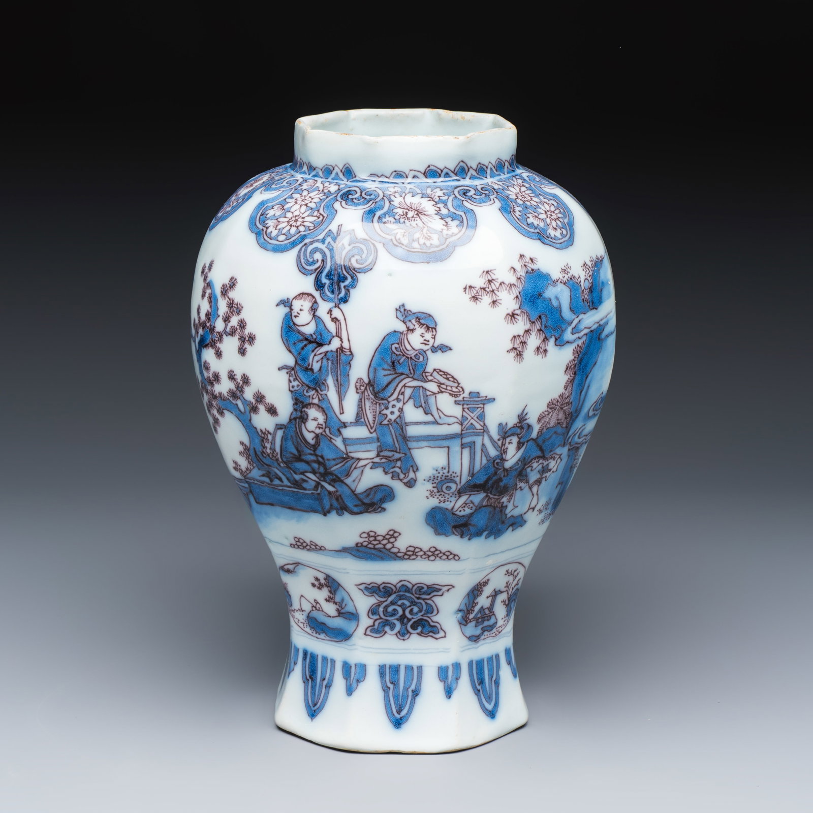 A blue, white and manganese Dutch Delft octagonal chinoiserie baluster vase in Transitional style,: A blue, white and manganese Dutch Delft octagonal chinoiserie baluster vase in Transitional style, 17th C. H.: 27,7 cm An illegible mark to the base, attributed to SVE for Samuel van Eenhoorn, the 'De