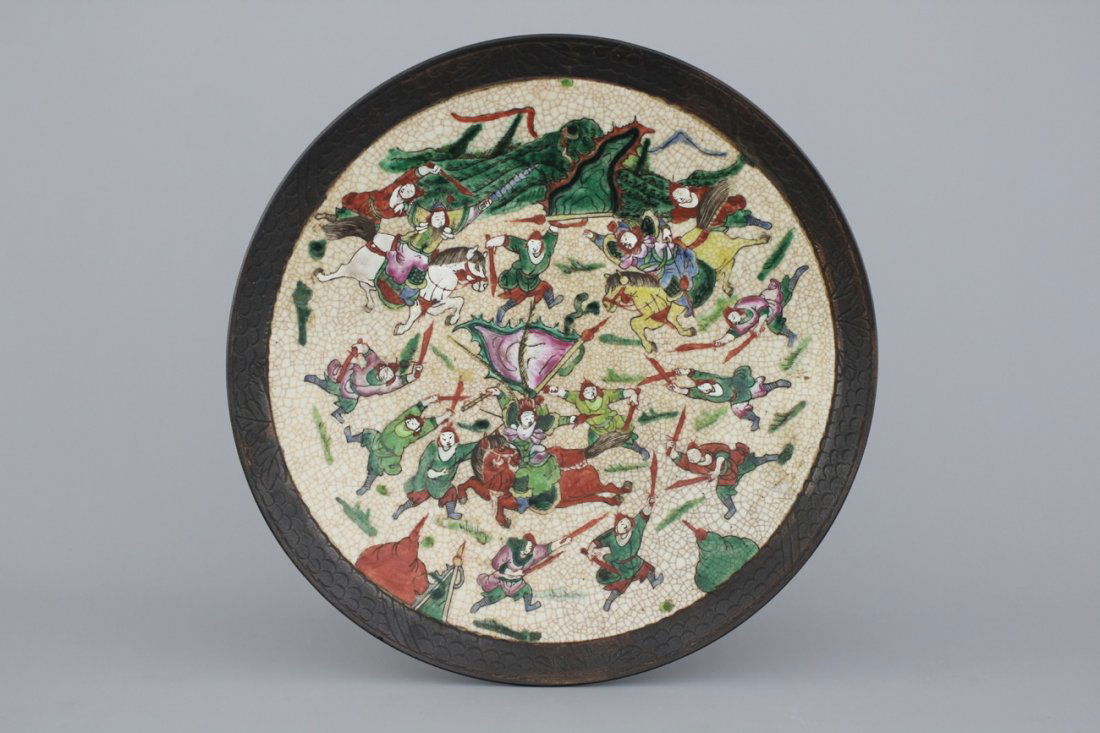 A Chinese porcelain famille verte Nanking dish, 19th C. (1 of 1)