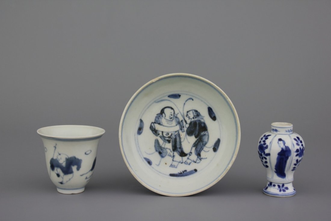 3 Chinese porcelain blue and white wares, Ming dynasty (1 of 1)