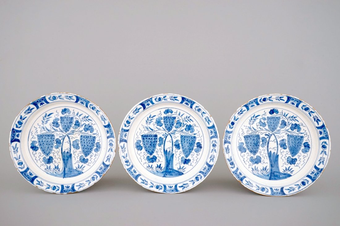 A set of 3 Dutch Delft blue and white dishes with grape (1 of 3)