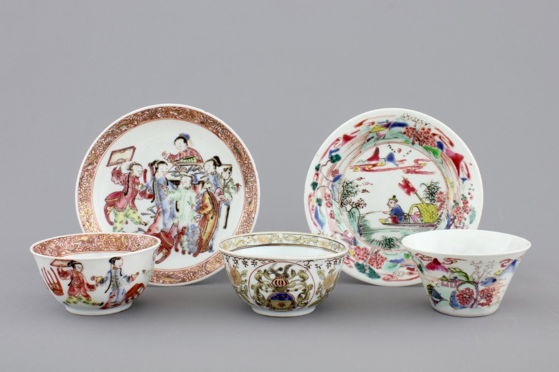 A nice set of three Chinese porcelain cups and two (1 of 1)