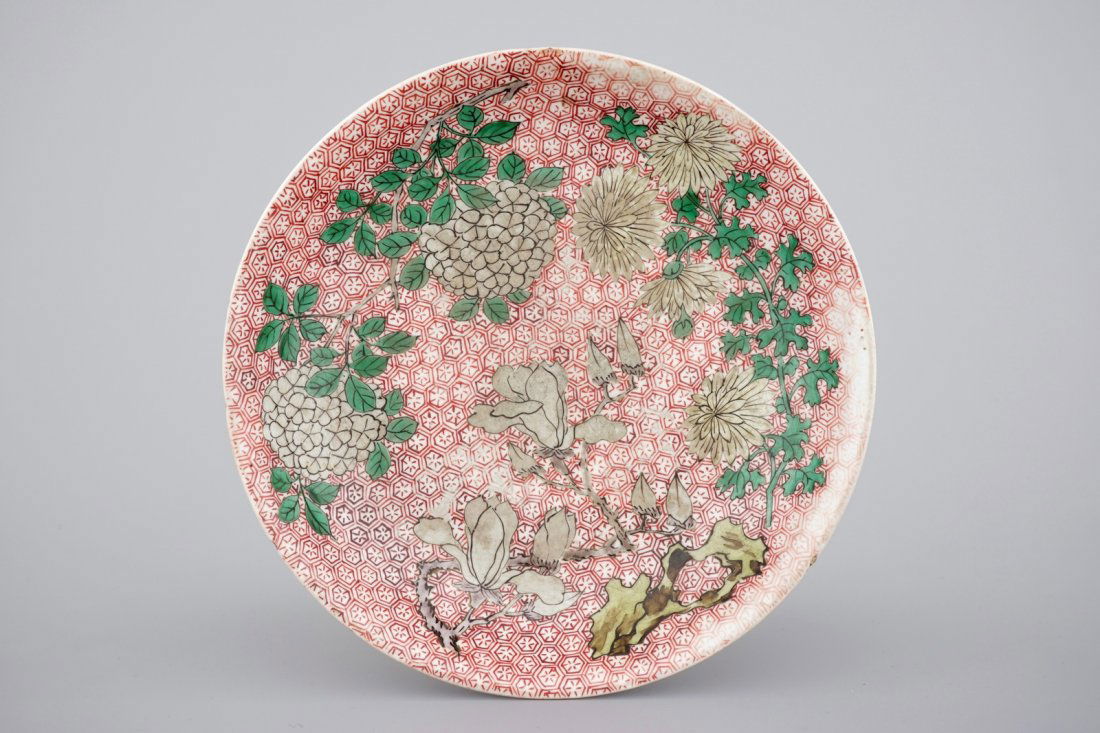 A Chinese wucai dish with flowers, Transitional to (1 of 2)