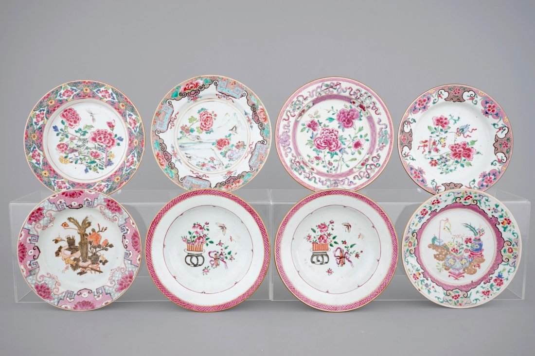 A lot of 8 Chinese famille rose porcelain plates,: Dia.: 24 cm