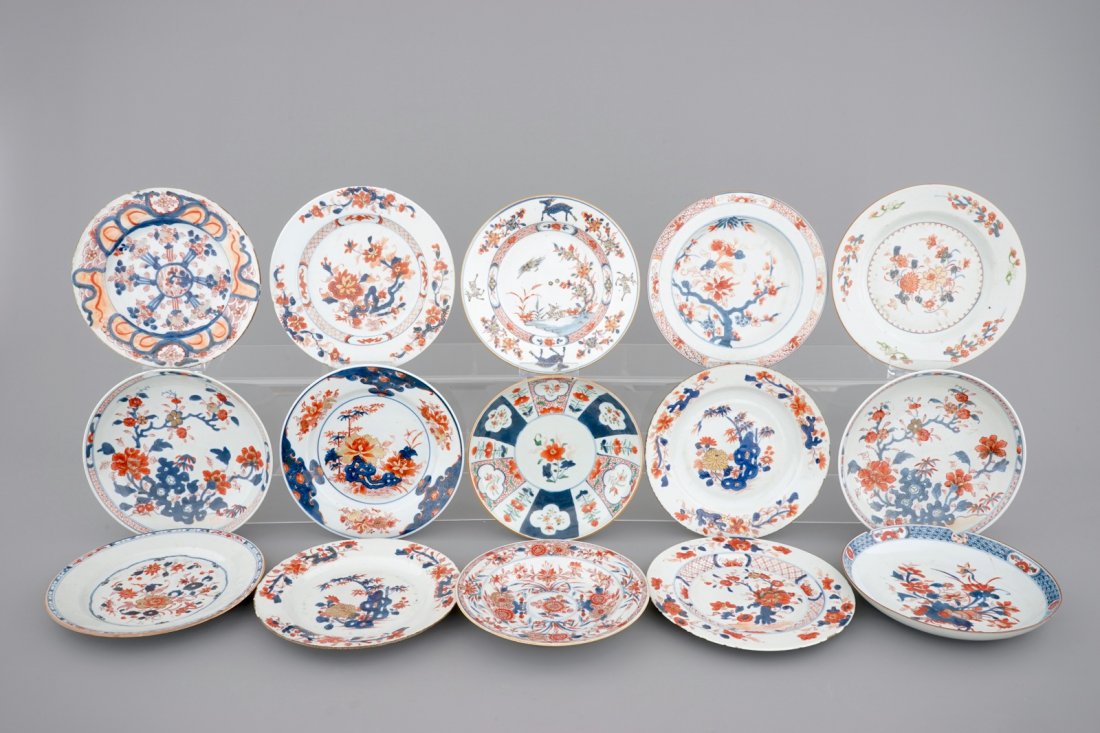 A lot of 15 Chinese imari porcelain plates, Qianlong, (1 of 2)