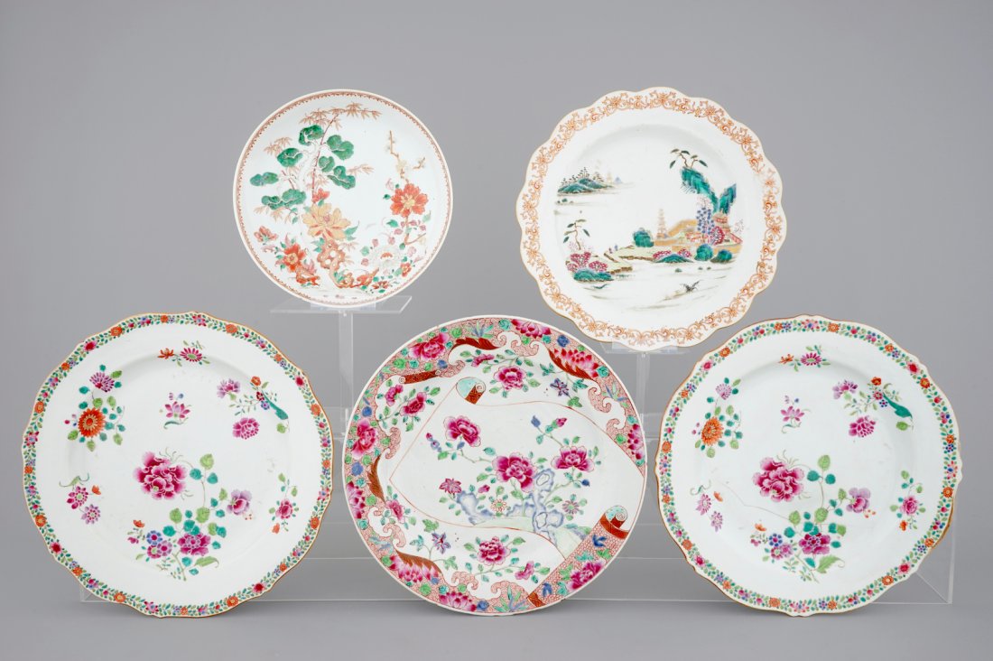 A lot of 5 large Chinese famille rose export porcelain (1 of 2)