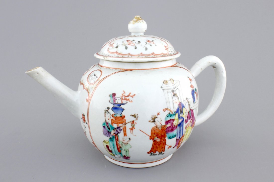 A Chinese export porcelain mandarin pattern teapot, (1 of 2)