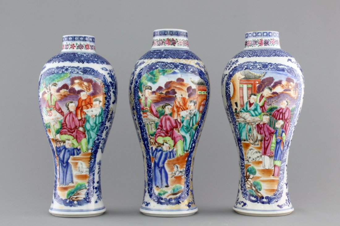 A garniture of three Chinese export porcelain Mandarin (1 of 1)