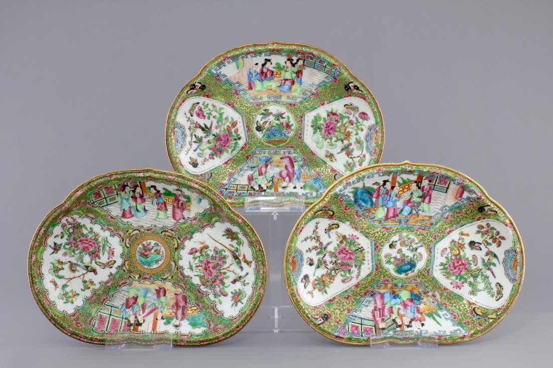 A set of 3 Chinese Canton famille rose porcelain (1 of 1)