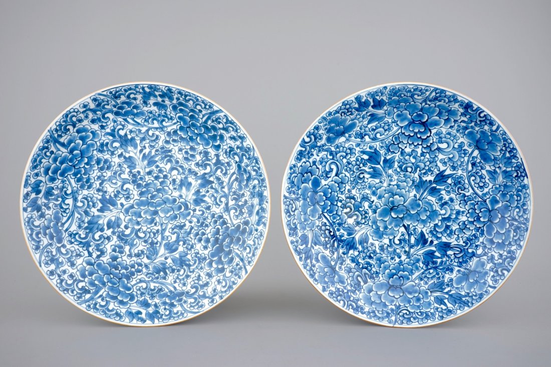 A pair of blue and white Chinese porcelain peony scroll (1 of 2)