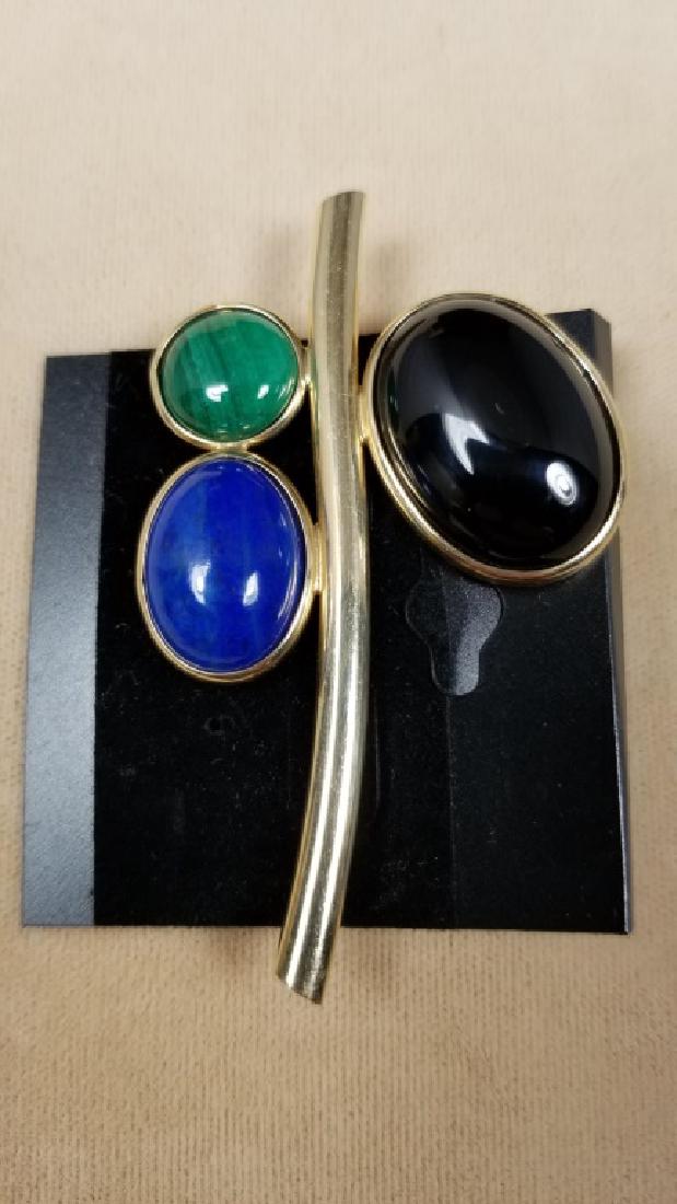 Mid-Century 14kt Yellow Gold Triple Stoned Pin: 14kt Yellow Gold Lapis, Malachite, Black Onyx Stoned Pin 12.1g TW